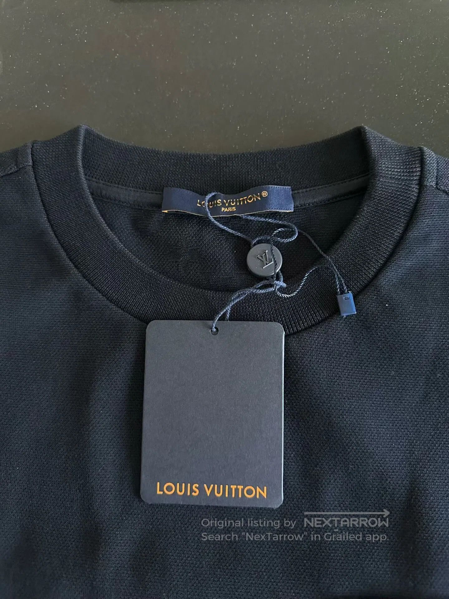 Louis Vuitton louis vuitton dark pattern short sleeve shirt. Size US M / EU 48-50 / 2 - 3 Thumbnail