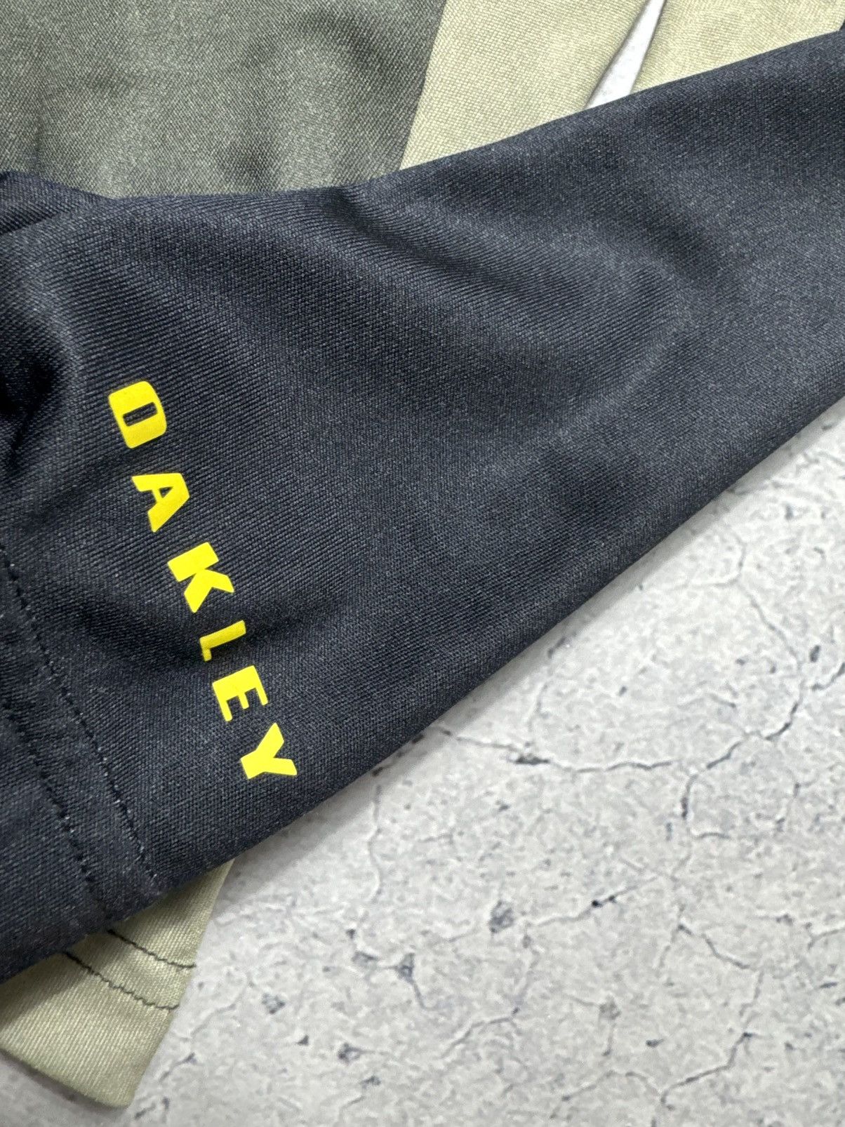 Oakley Oakley Tech Termo Long Sleeve Shirt Big Logo Size M Size US M / EU 48-50 / 2 - 5 Thumbnail