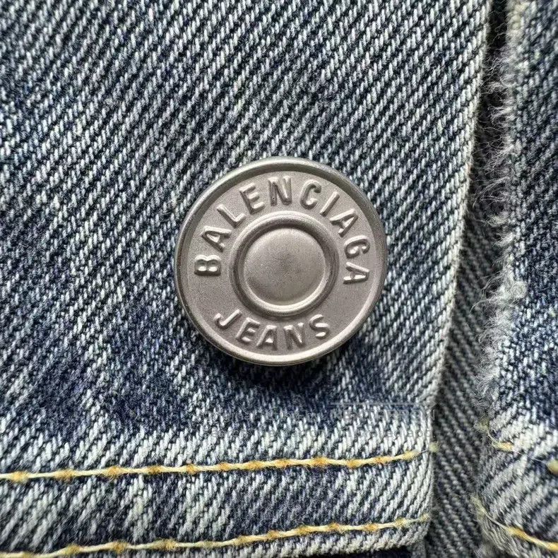 Balenciaga Balenciaga Blue Full Print Pattern Logo Denim Jacket Size US S / EU 44-46 / 1 - 3 Thumbnail