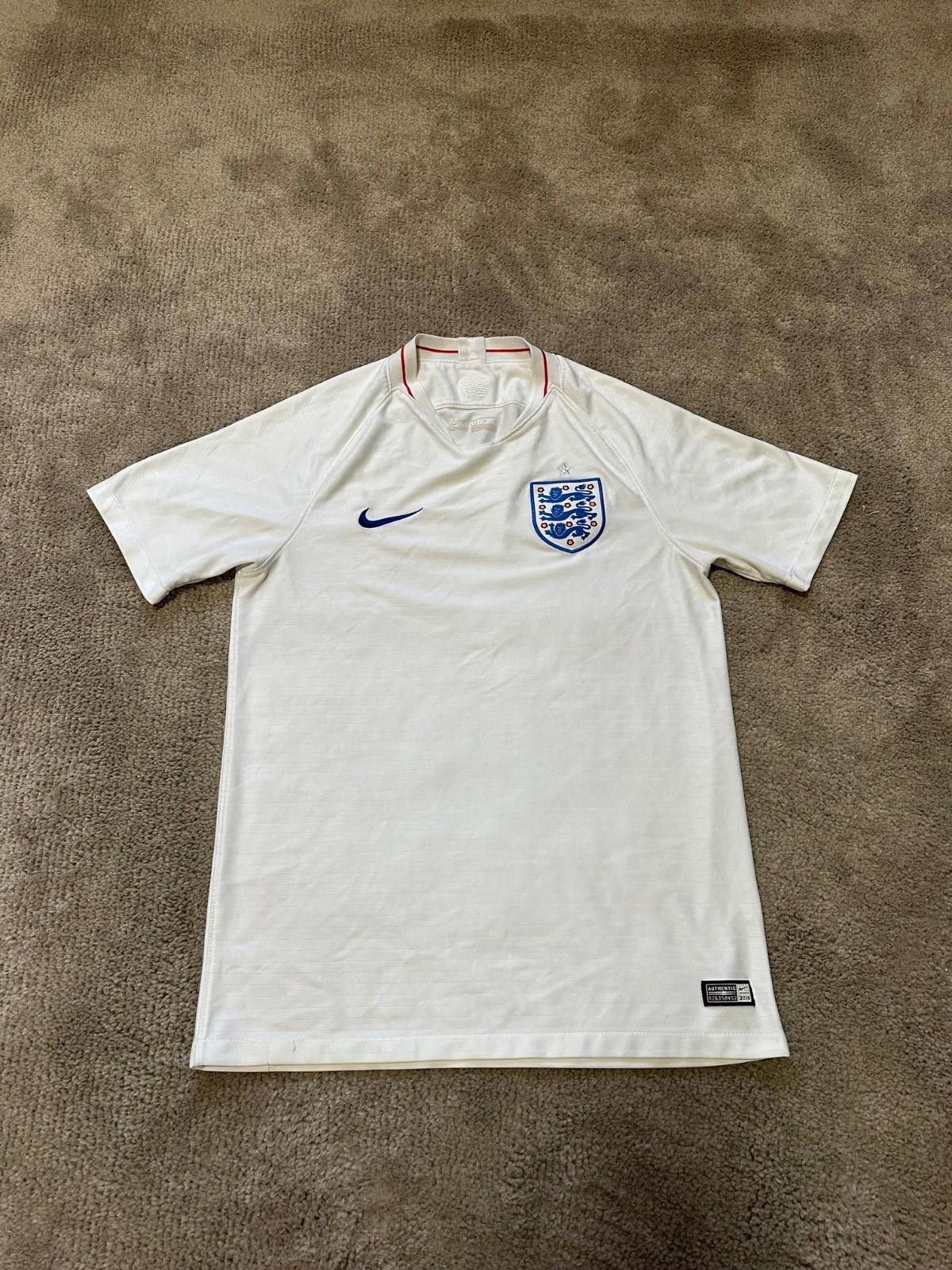 Nike Nike England National Team 2018-2019 Home Football Jersey M Size US M / EU 48-50 / 2 - 1 Thumbnail