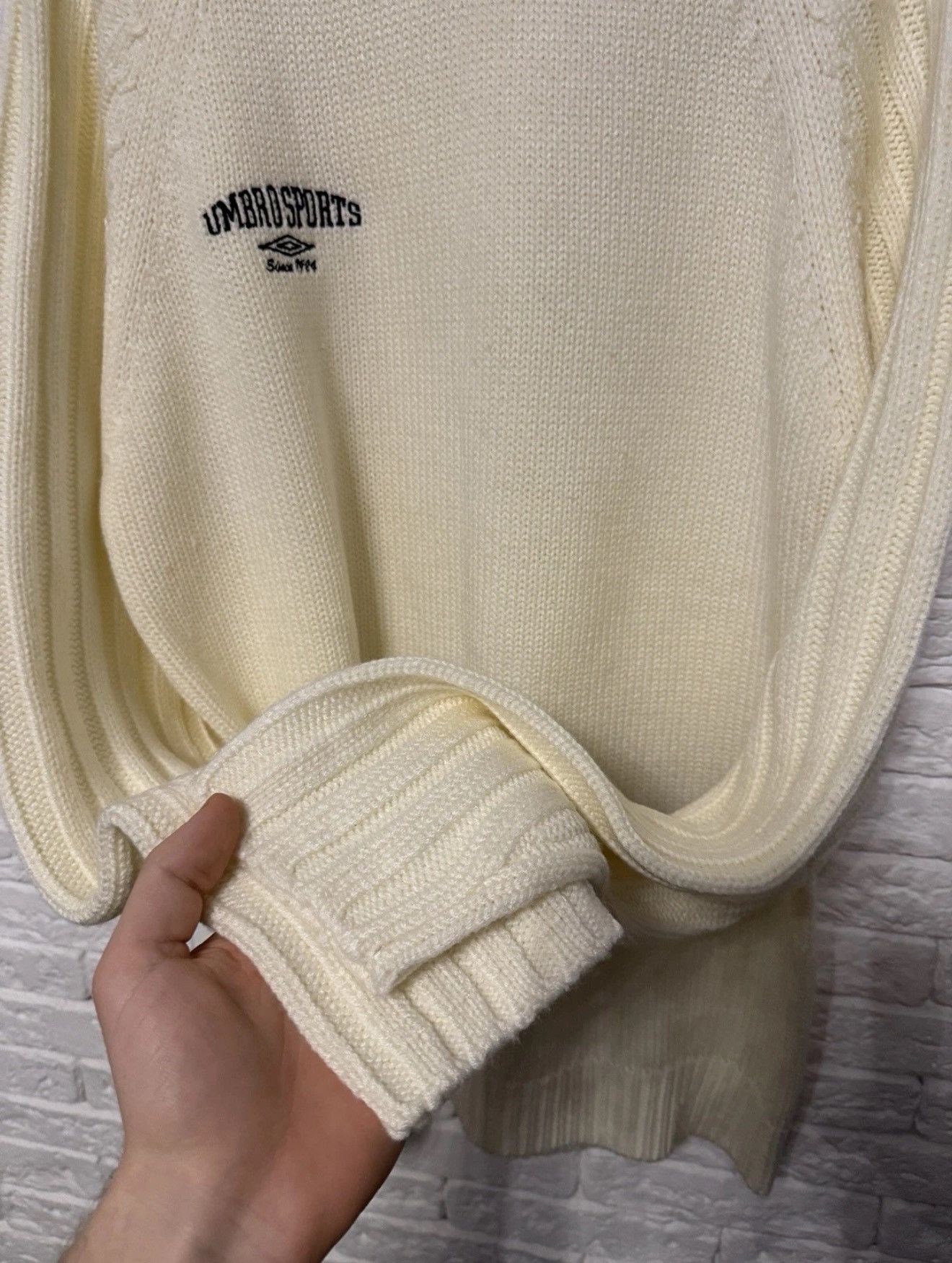 Umbro Vintage Umbro Sports Heavyweight Knit Sweater Size US L / EU 52-54 / 3 - 3 Thumbnail