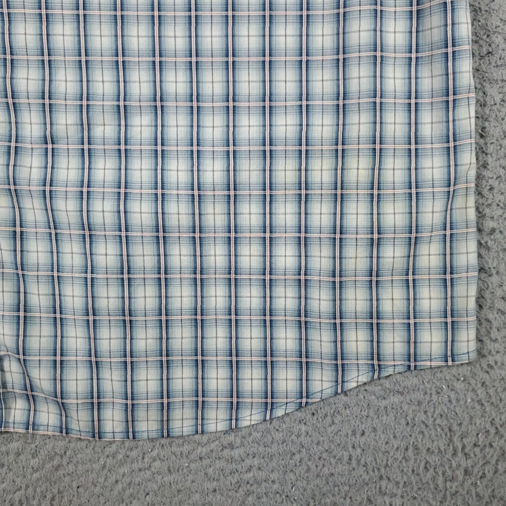 Vintage Columbia Shirt Mens XLT Blue Plaid Button Up Short Sleeve Stained Size US XL / EU 56 / 4 - 6 Thumbnail