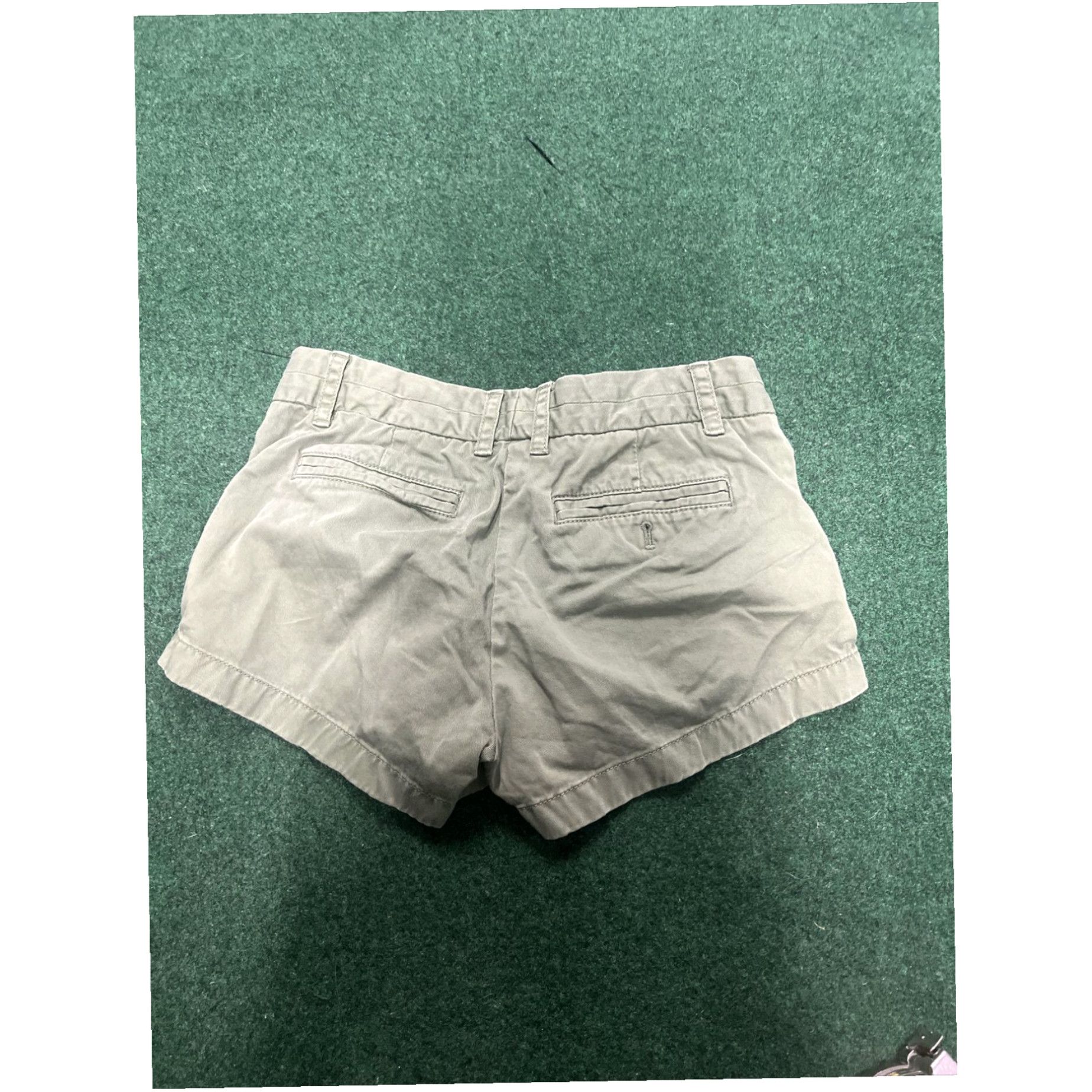 J.Crew J. Crew Broken In Chino Shorts Green Size 2 Mid Rise Cotton Size 26" / US 2 / IT 38 - 8 Thumbnail