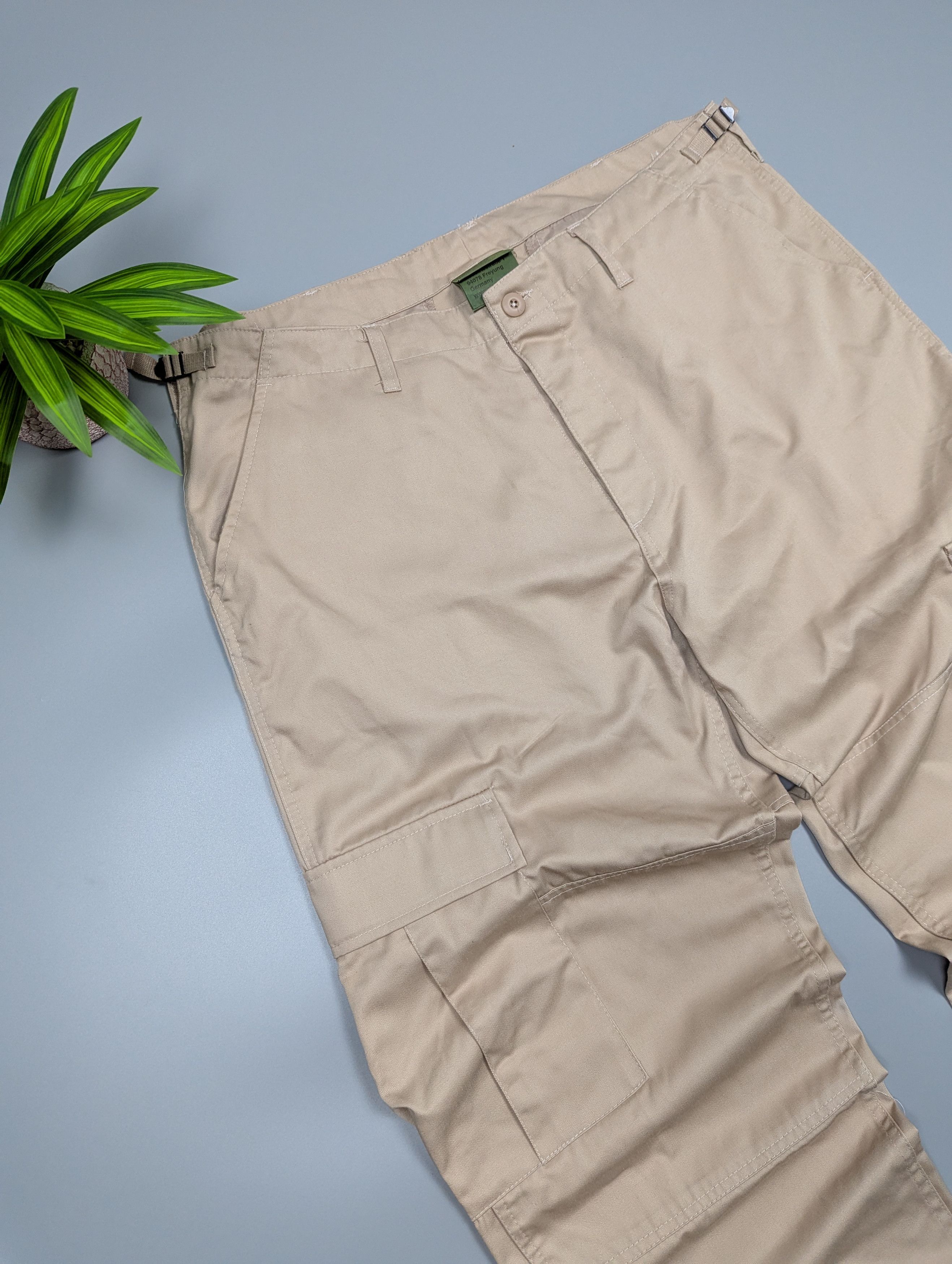 Levi's Vintage Clothing US Army VTG Beige Cargo Pants W39-43 L33-34 Size US 40 / EU 56 - 2 Thumbnail