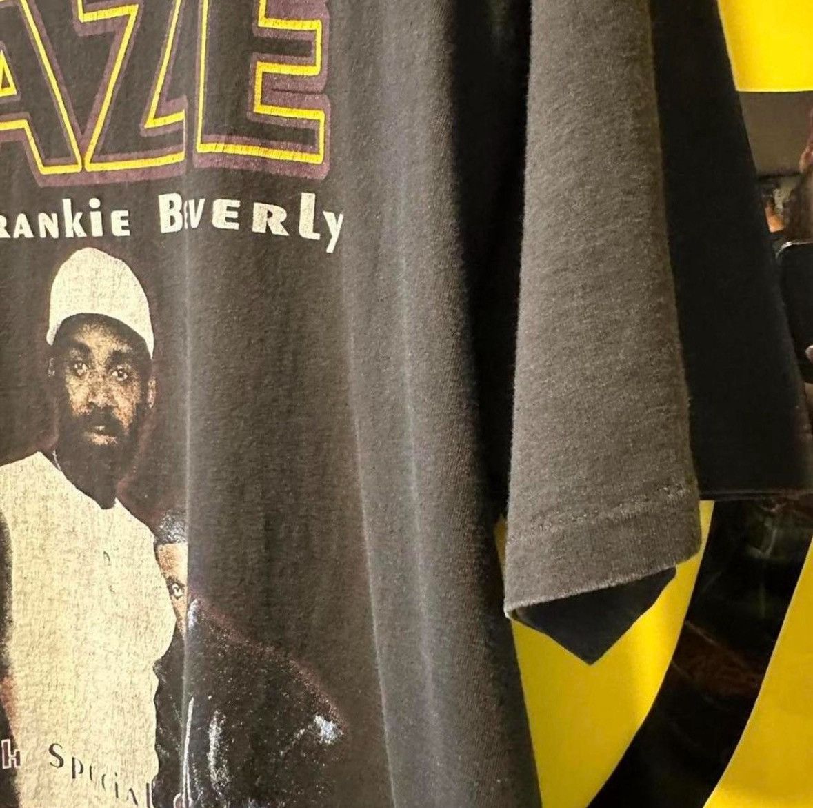 Vintage Vintage 90s Maze T Shirt Size US XL / EU 56 / 4 - 4 Thumbnail