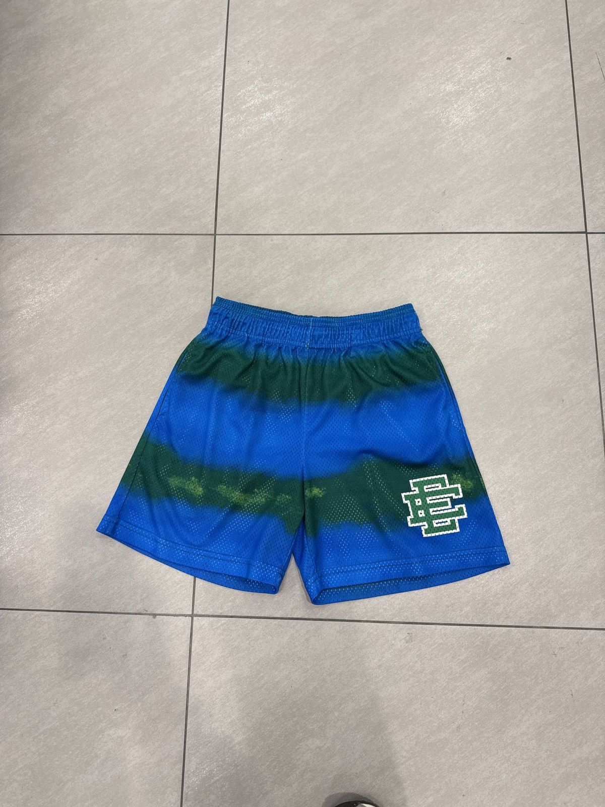 Eric Emanuel Eric Emanuel Stripe Shorts Blue Green Small Size US 30 / EU 46 - 1 Thumbnail
