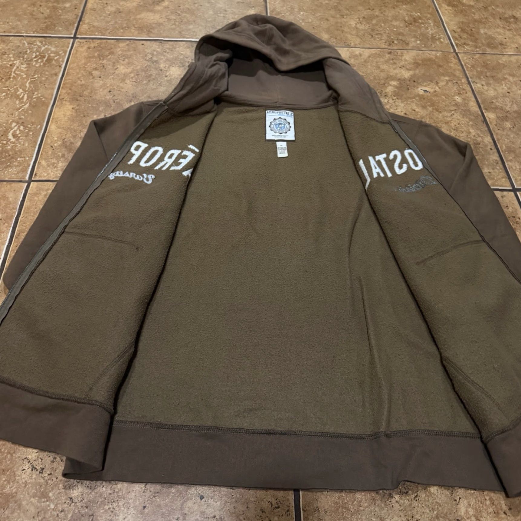 Aeropostale VINTAGE Aeropostale Full Zip Hoodie Sweatshirt Mens XL Brown Y2K Embroidered Hooded Lined Pockets Vintage Looking Applique Reg Fit Size US XL / EU 56 / 4 - 5 Thumbnail