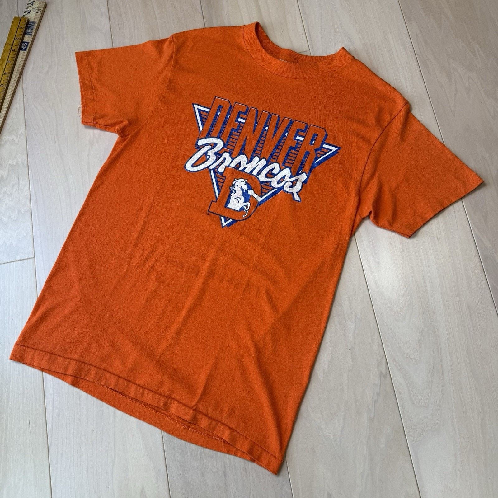 Champion Vintage Denver Broncos Shirt Medium Orange 80s Made in USA Size US M / EU 48-50 / 2 - 8 Thumbnail