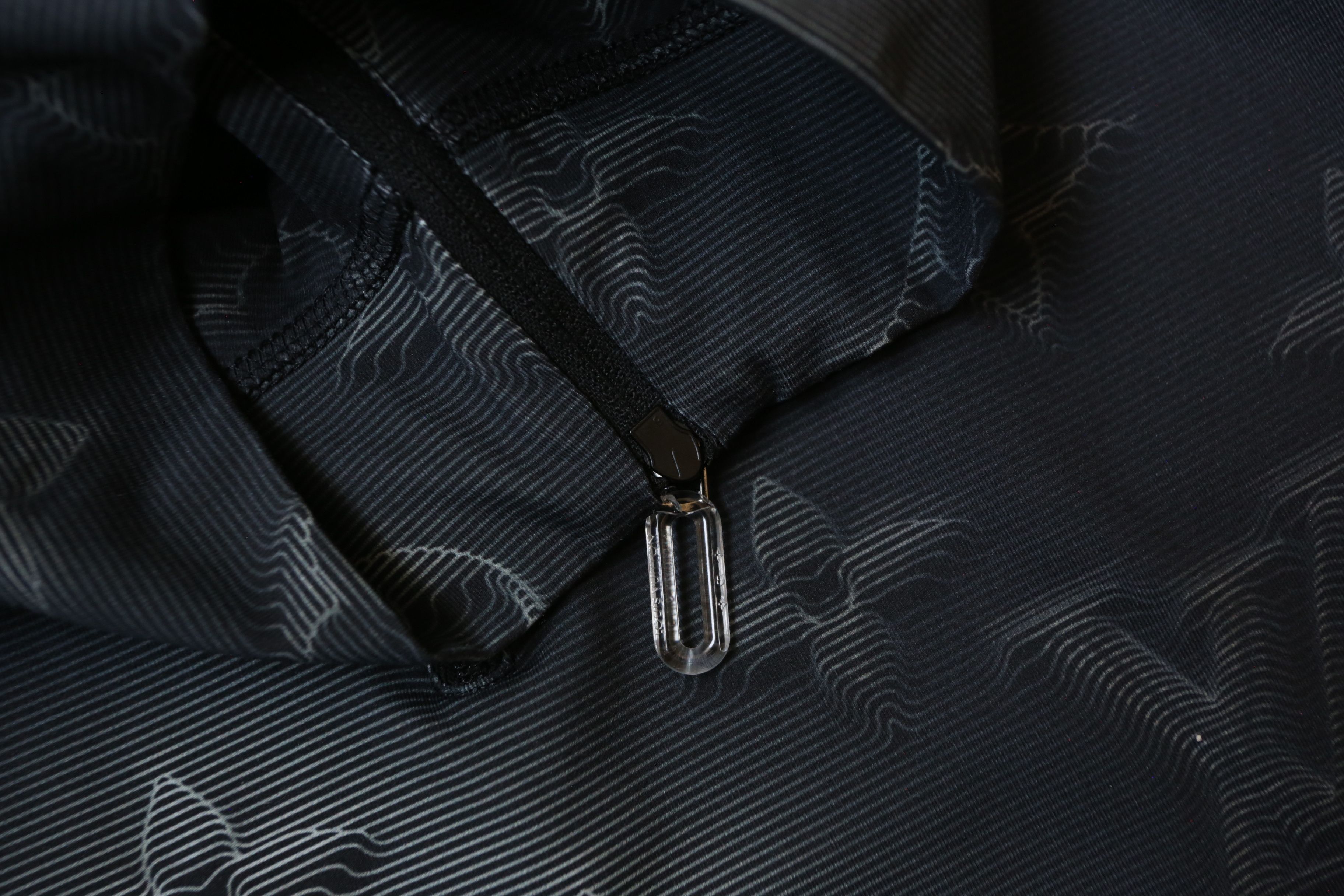 Louis Vuitton LV - VA - S/S 21 - 2054 Technical Half-Zip Longsleeves Size US L / EU 52-54 / 3 - 7 Thumbnail