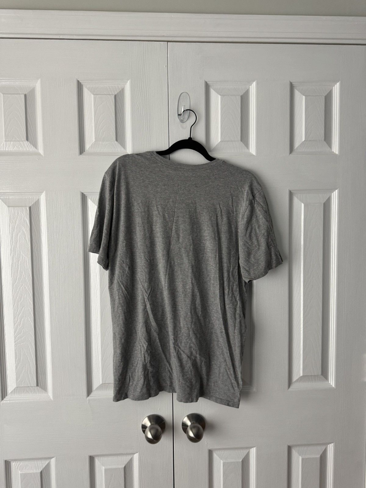Nike Nike T-Shirt Men's Gray with Blue and Yellow Nike Logo Size US L / EU 52-54 / 3 - 5 Thumbnail
