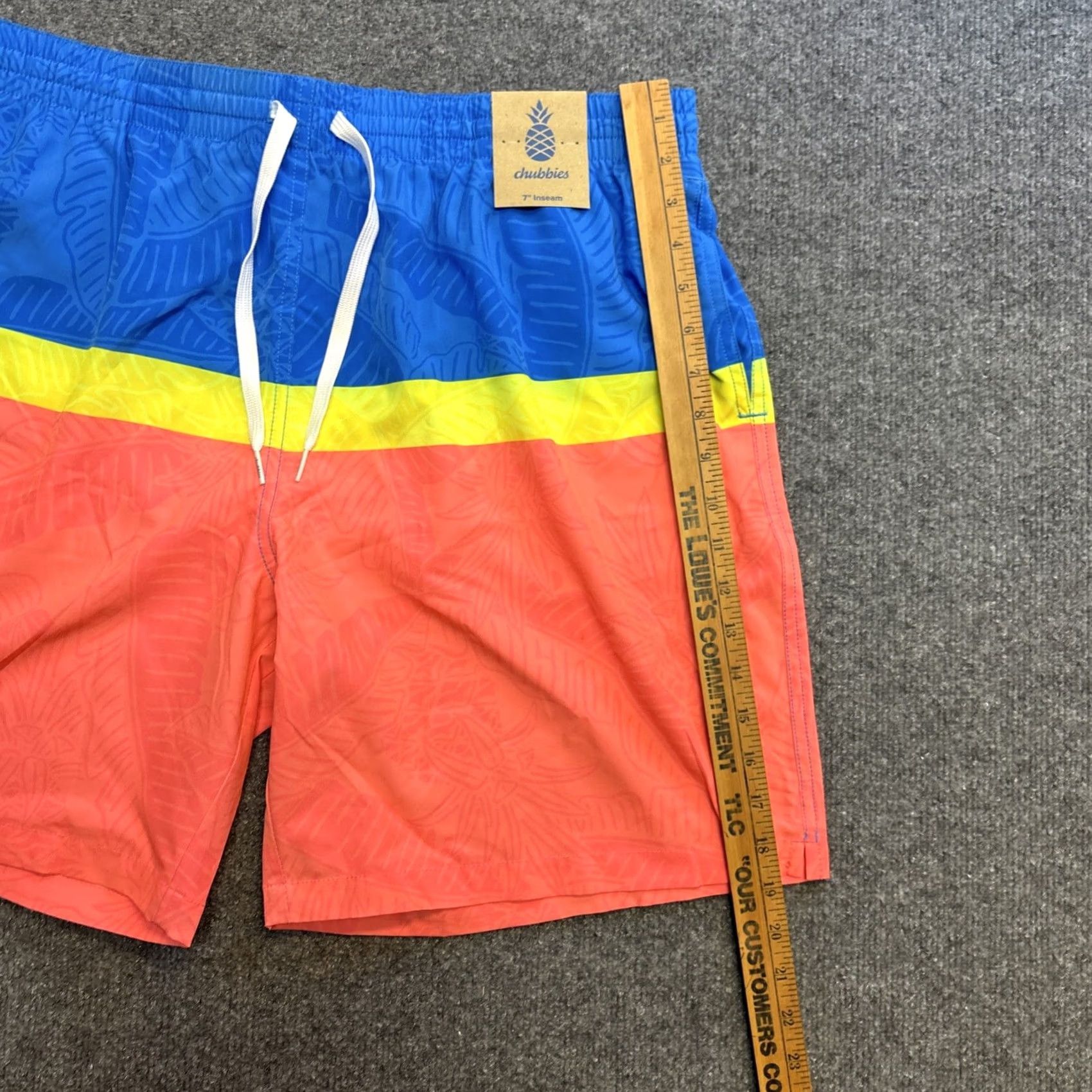 Chubbies CHUBBIES THE SQUARELY CIRCLES 7" LINED CLASSIC SWIM TRUNKS Men's 2XL POCKETS Size US 39 - 5 Thumbnail