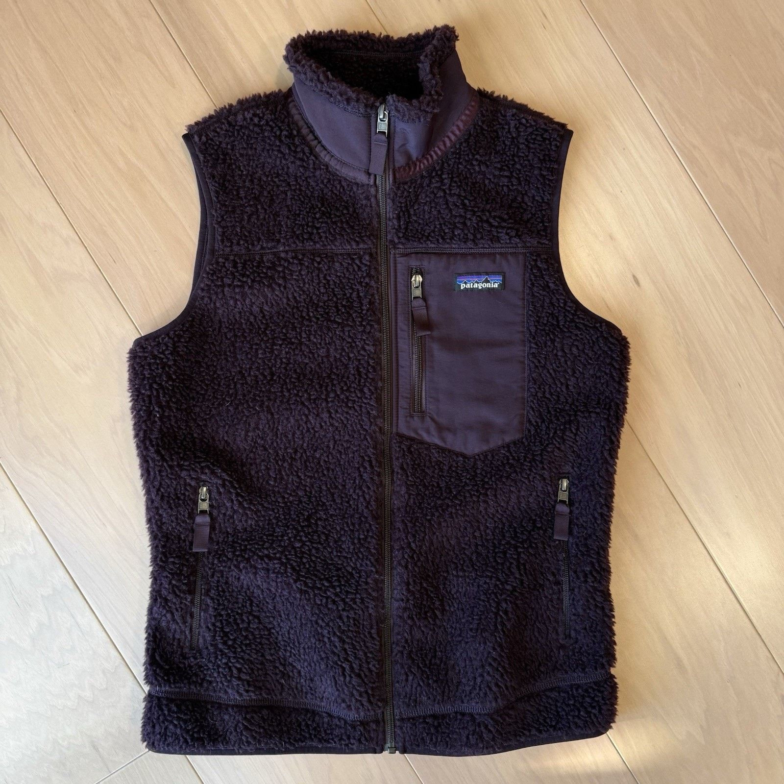 Patagonia Patagonia Classic Retro X Vest Women's M Maroon Full Zip Size M / US 6-8 / IT 42-44 - 2 Thumbnail