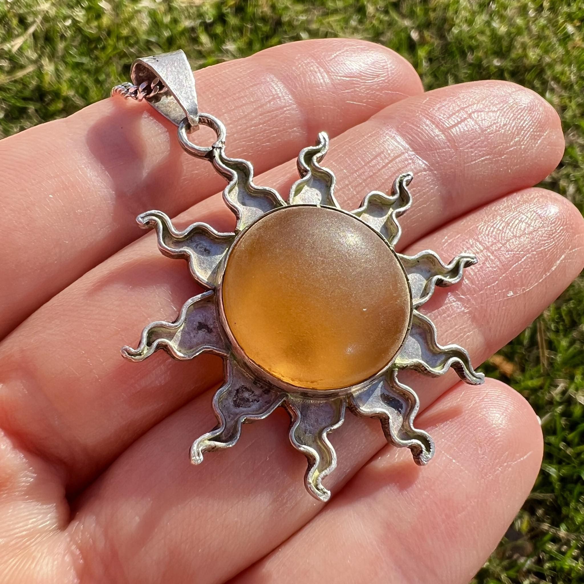 Jewelry Vintage Sterling Silver 925 Necklace Pendant Sun Amber Size ONE SIZE - 1 Thumbnail