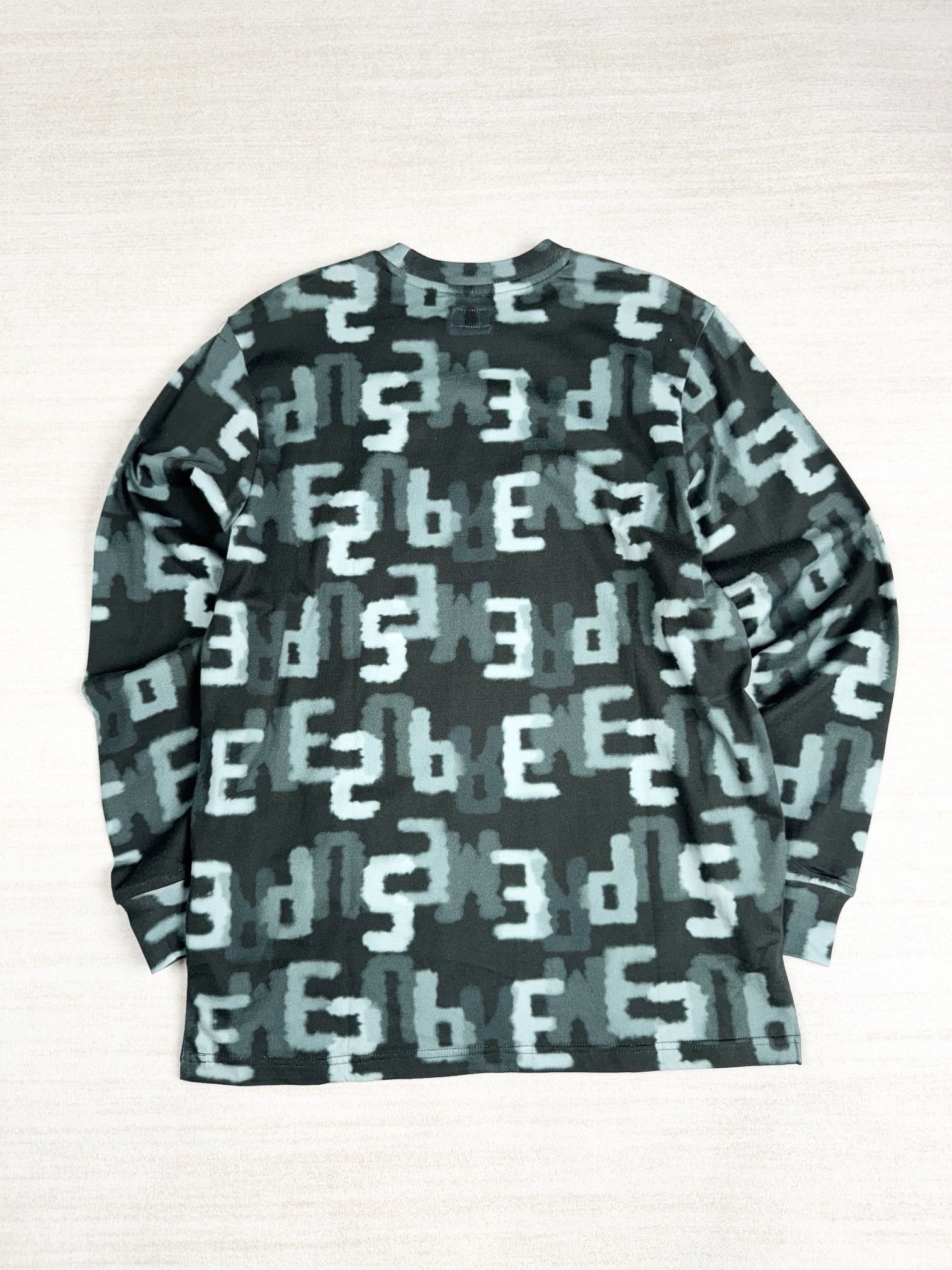 Supreme L/S tee Size US M / EU 48-50 / 2 - 5 Thumbnail