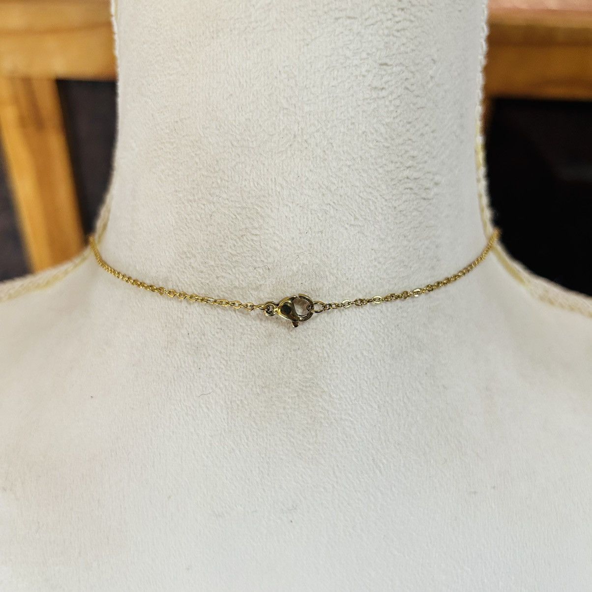 Handmade Handcrafted elegant glass beaded pendant on chain necklace Size ONE SIZE - 5 Thumbnail