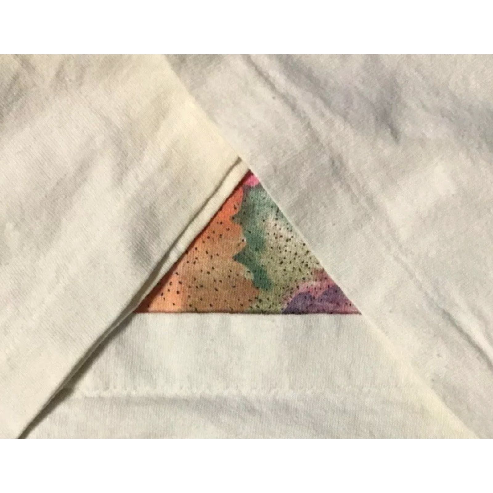 Vintage VINTAGE 90s Abstract Flower Art Faded Shirt S USA AOP Single Stitch Unisex T-Shirt White Small USA Hip Hop Surf Skate Grunge 80s 90s Flower Art Size US S / EU 44-46 / 1 - 3 Thumbnail