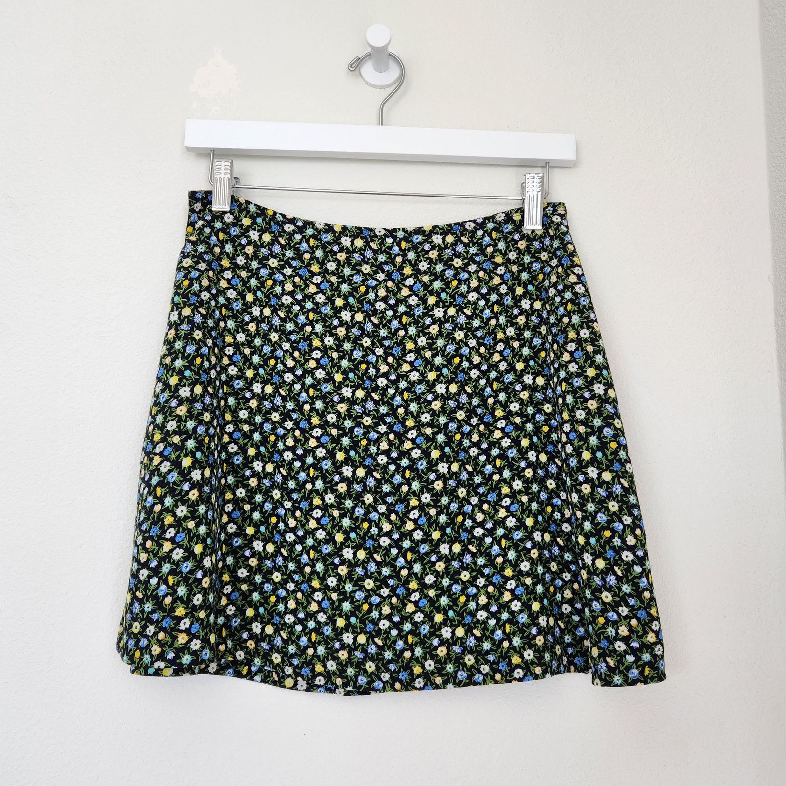 Vintage Vintage Black Ditsy Floral Mini Skirt High Rise Vintage 2 Size 27" / US 4 / IT 40 - 8 Thumbnail
