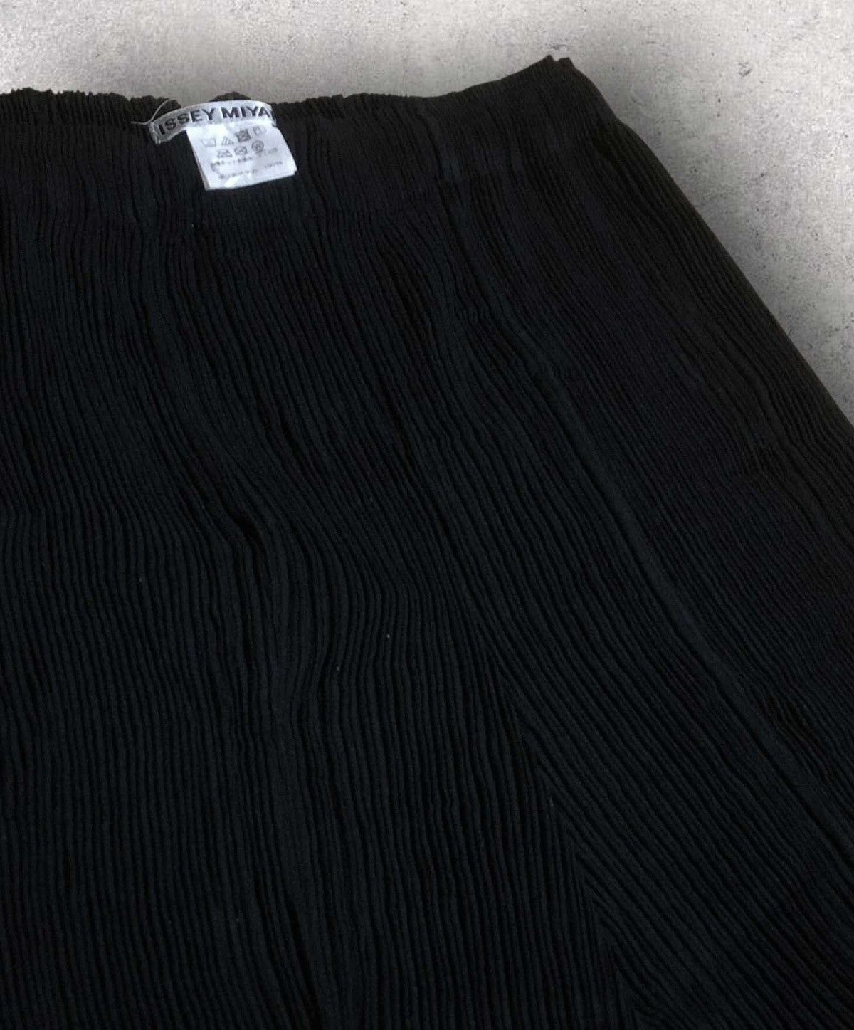 Issey Miyake F/W 20 Issey Miyake Size 24" / US 00 / IT 34 - 3 Thumbnail