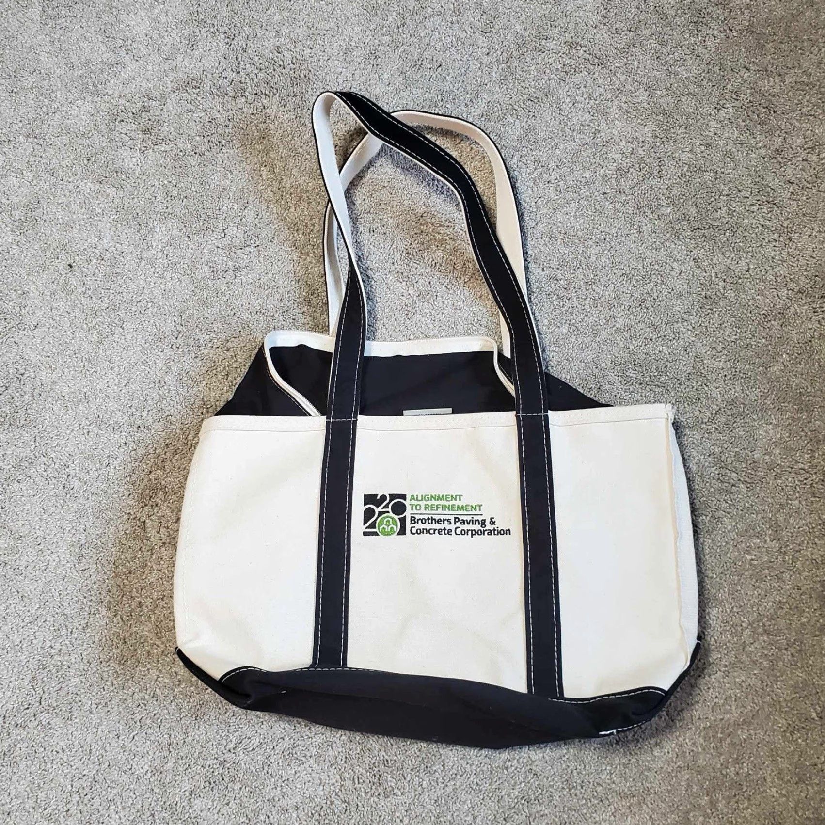 Vintage VINTAGE L.L. Bean Tote Medium Woman Zip Boat USA Embroidered Canvas Tote Zipper Close Top Size M / US 6-8 / IT 42-44 - 4 Thumbnail