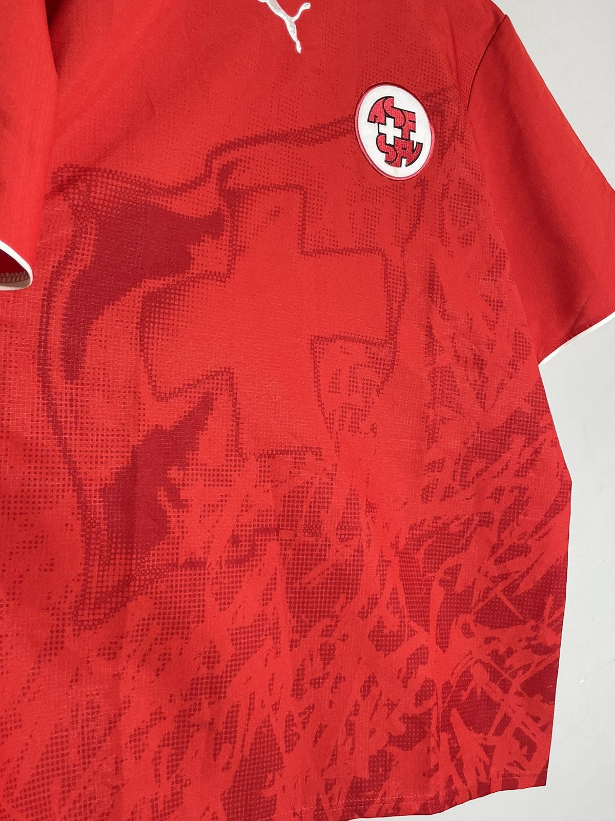 Puma × Vintage National Team Switzerland Puma 2006 Home Vintage Jersey Size US XL / EU 56 / 4 - 4 Thumbnail