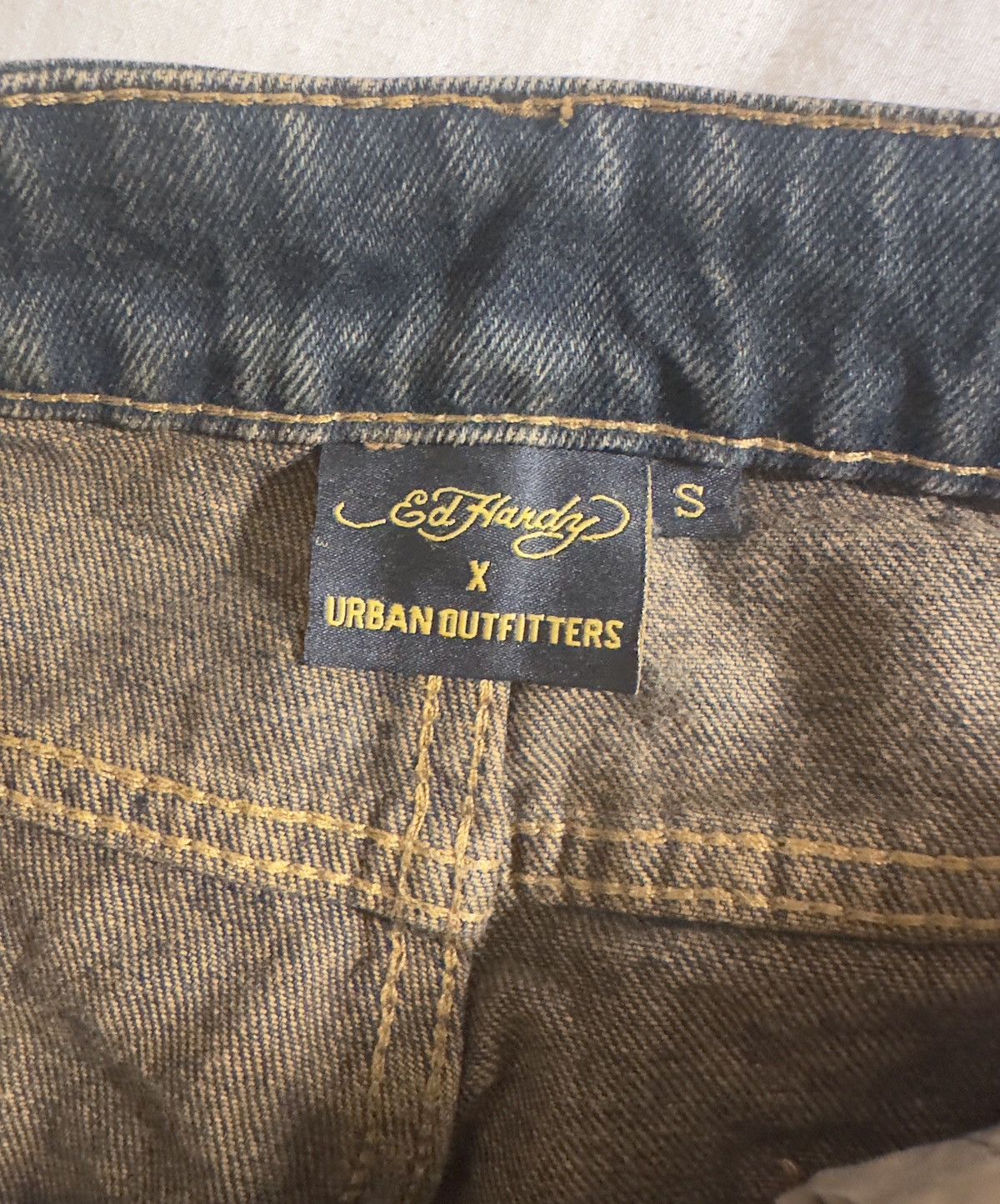 Urban Outfitters Ed Hardy Embroidered Dragon Jeans Size US 35 - 4 Thumbnail