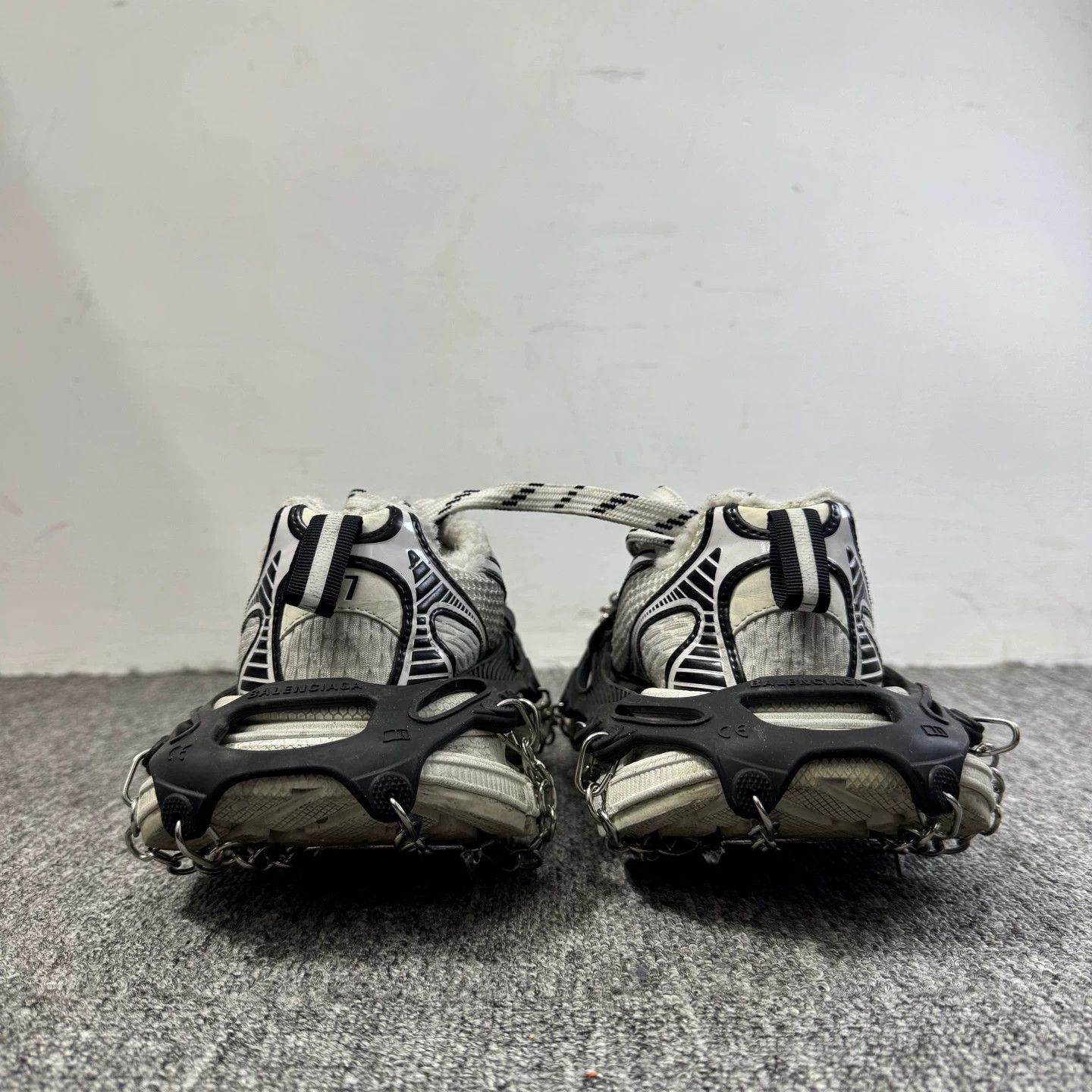 Balenciaga Balenciaga Fleece-Lined Snow Chain Boot 37 Size US 6.5 / IT 36.5 - 3 Thumbnail