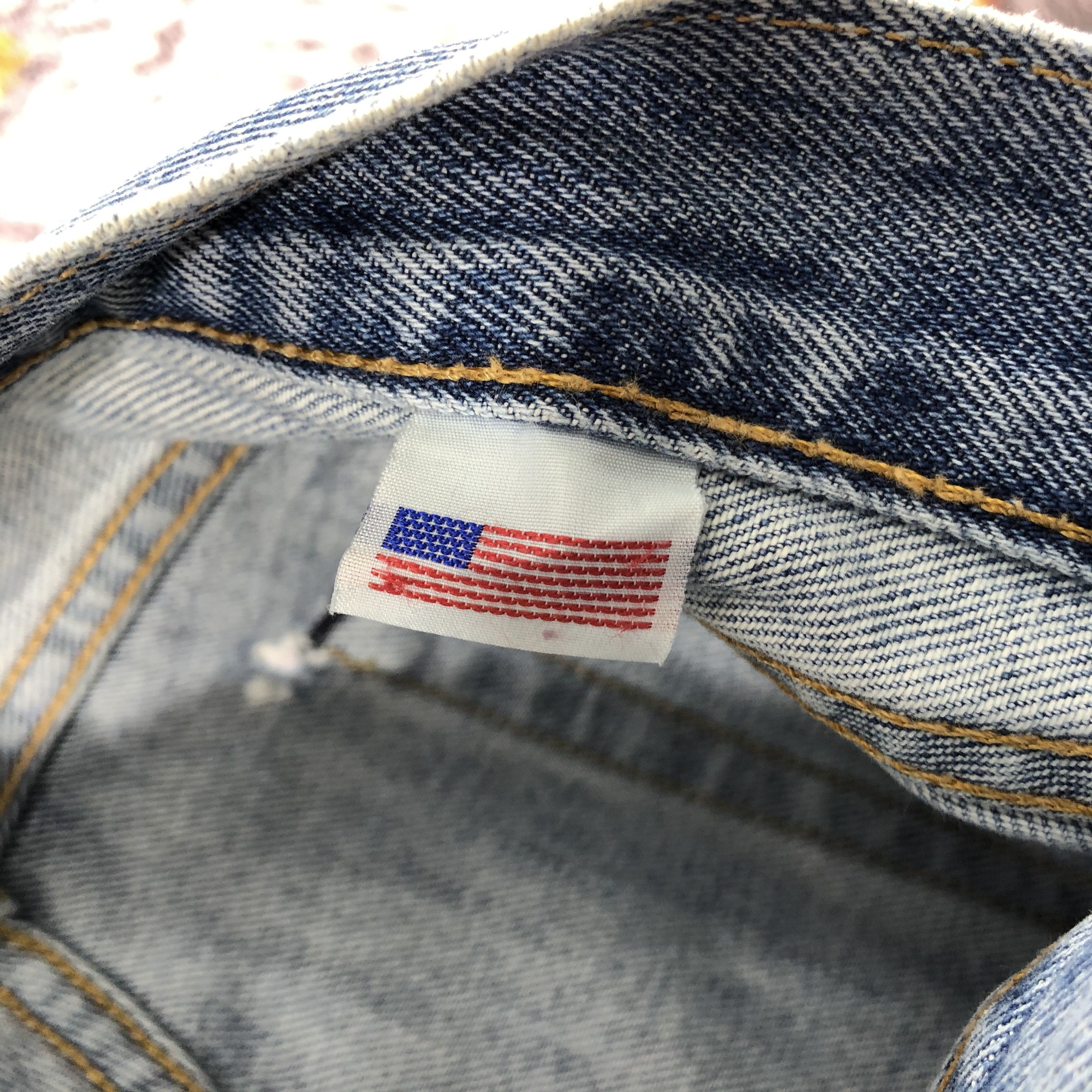 Levi's × Vintage Vintage Blue Wash Levis 505 Jeans-JM2303 Size US 39 - 18 Thumbnail