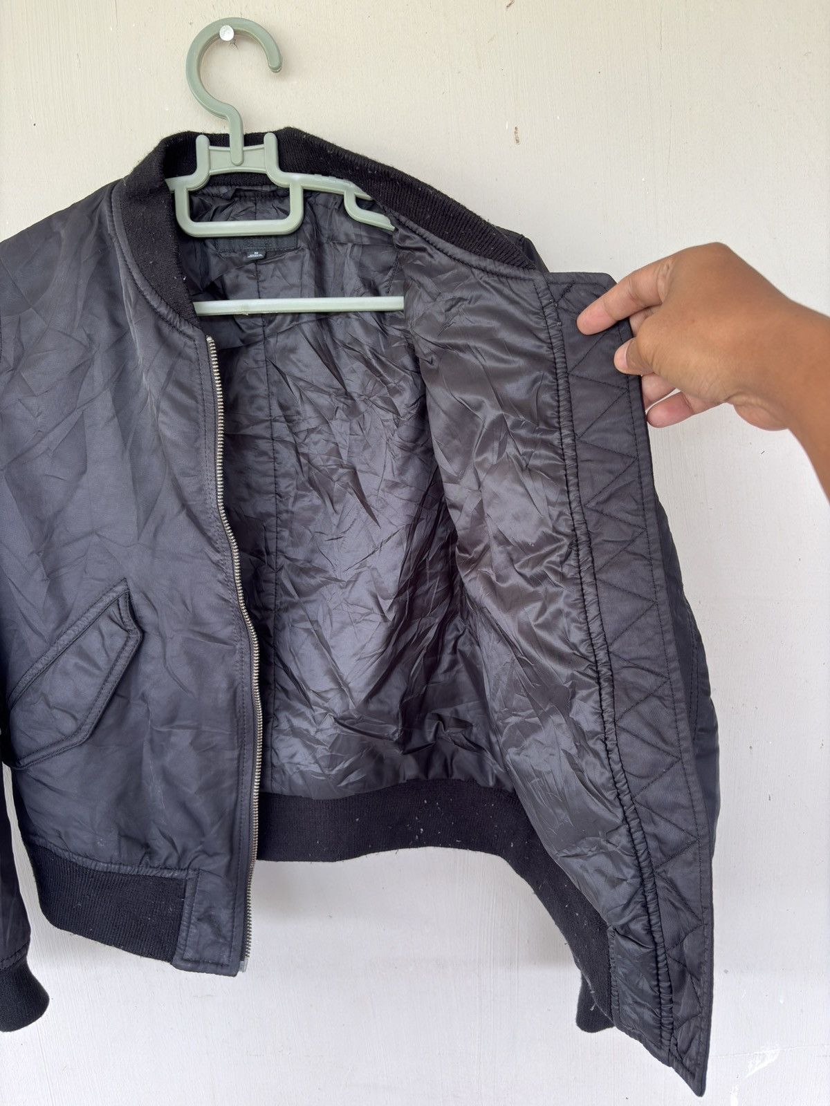 Uniqlo Uniqlo Bomber Light Jacket Size US M / EU 48-50 / 2 - 7 Thumbnail
