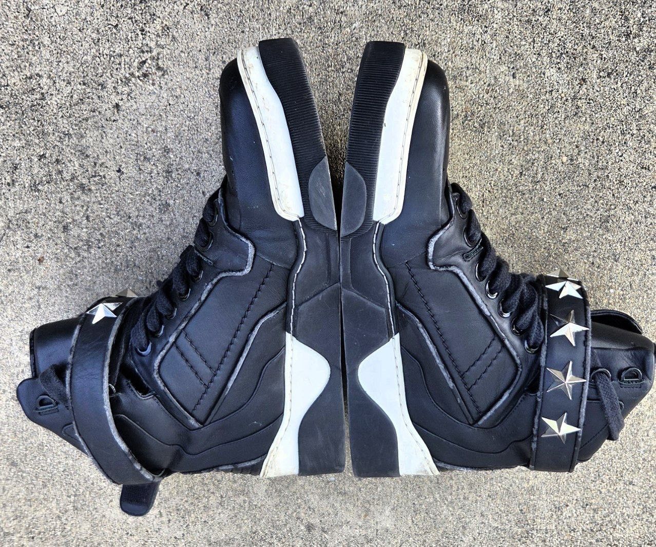Givenchy Givenchy Tyson Star High Top Black Leather Sneakers Size US 8 / EU 41 - 3 Thumbnail