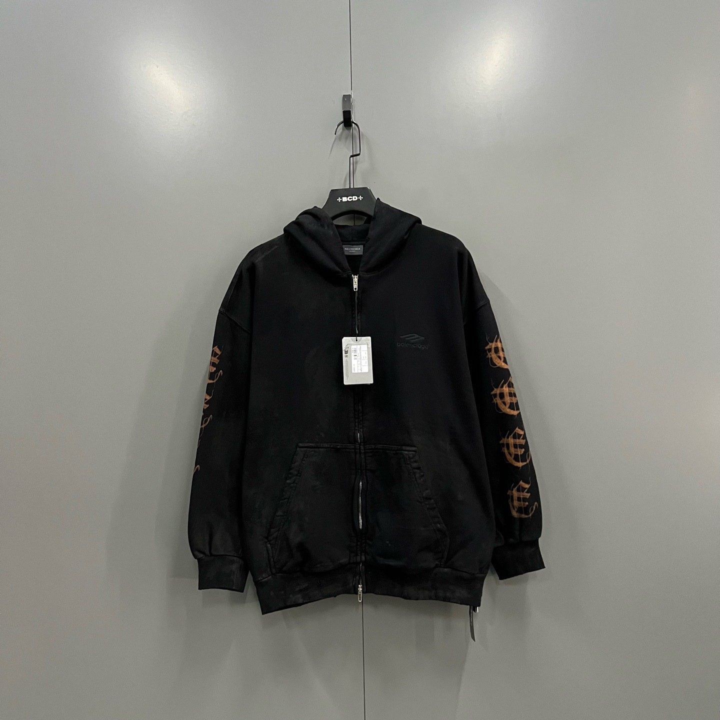 Balenciaga Balenciaga Distressed Sanskrit Print Zip Hoodie Size US M / EU 48-50 / 2 - 1 Thumbnail