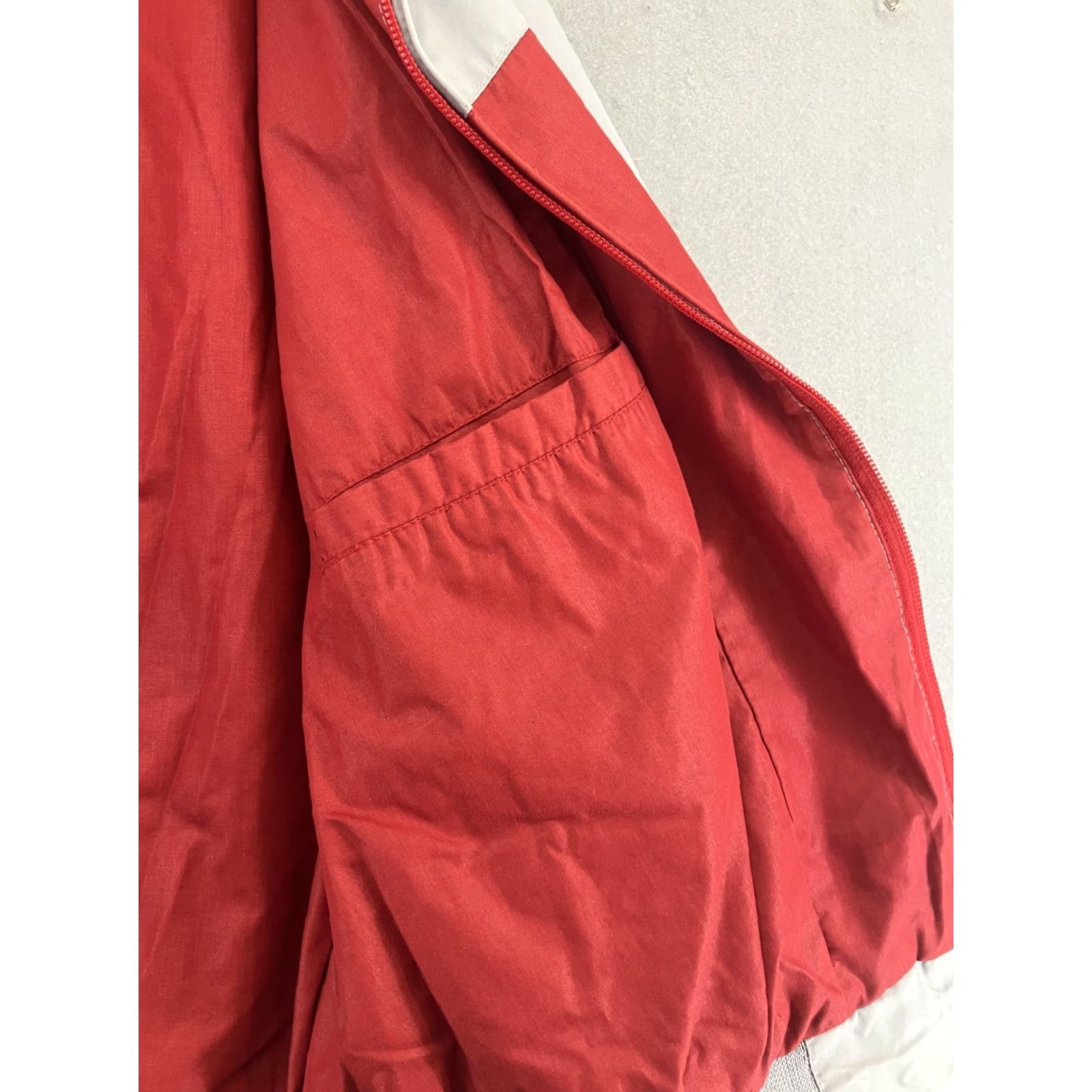 Members Only Members Only VTG Bomber Jacket Mens 44 Red Grey Lined Windbreaker Full Zip Jacket Type Dress Style Size US S / EU 44-46 / 1 - 6 Thumbnail