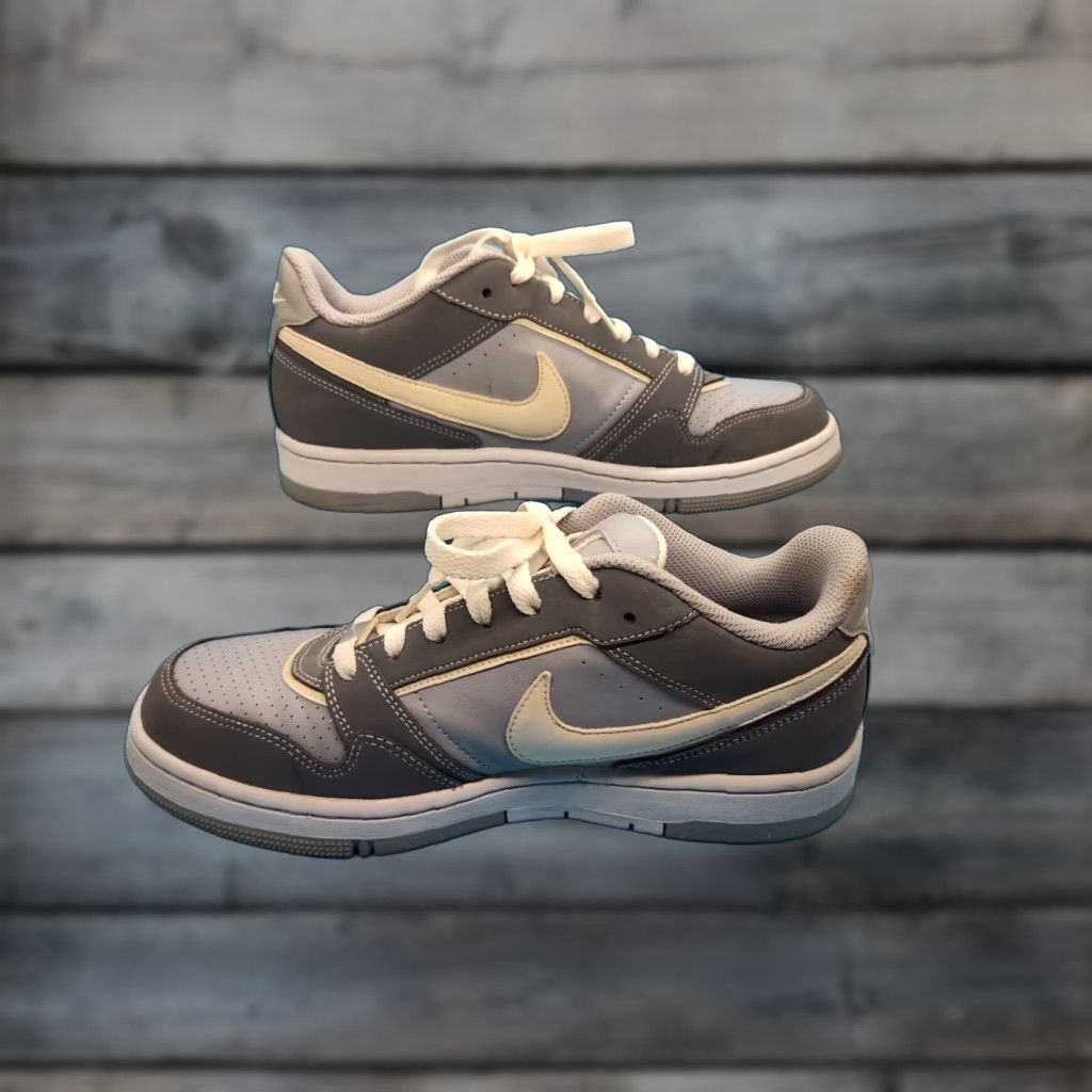 Nike Nike Air Prestige III 386114-013 Mens Low Top Sneakers Shoes Size 8 Gray 2010 Size US M / EU 48-50 / 2 - 1 Thumbnail
