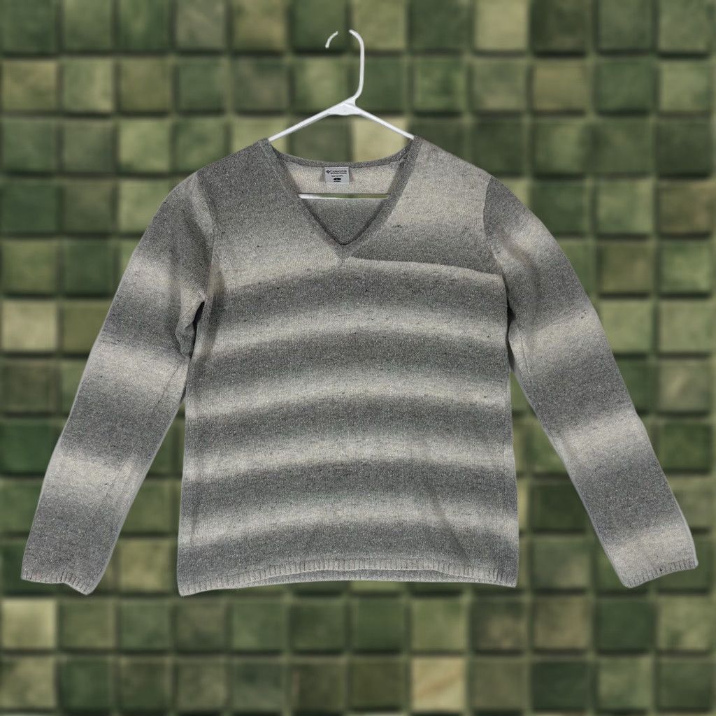 Vintage Columbia Womens Large V-Neck Sweater Gray Striped Long Sleeve Cotton Knit Pullover Casual All Seasons Fashion 90s Y2k Mens Womens Girls Size L / US 10 / IT 46 - 1 Thumbnail