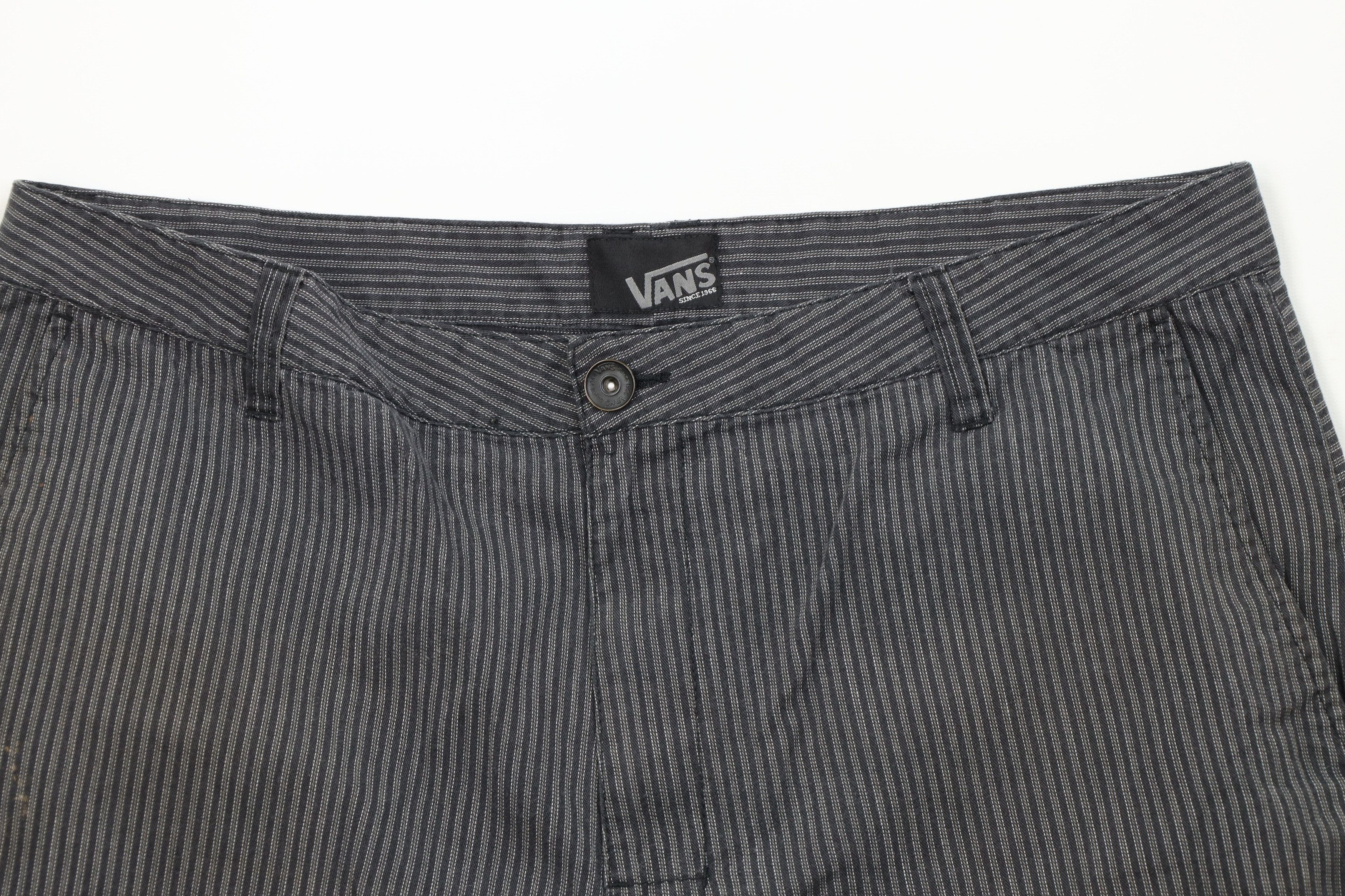Vans Vintage Vans Skateboarding Striped Baggy Fit Shorts Gray Size US 38 / EU 54 - 2 Thumbnail