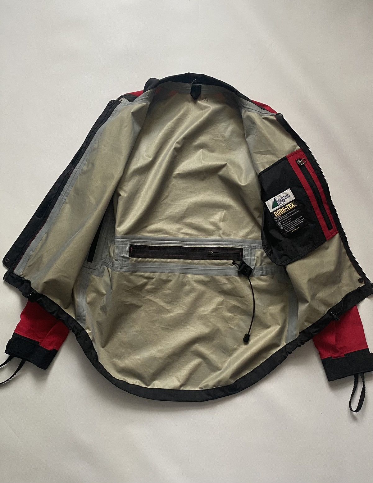 Mountain Equipment Vintage Mountain Equipment Jacket Gore-tex Full Zip Size S/M Size US M / EU 48-50 / 2 - 5 Thumbnail