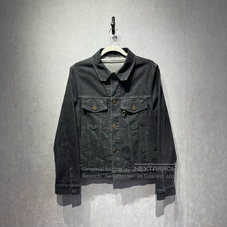Louis Vuitton Three-flower dark denim jacket