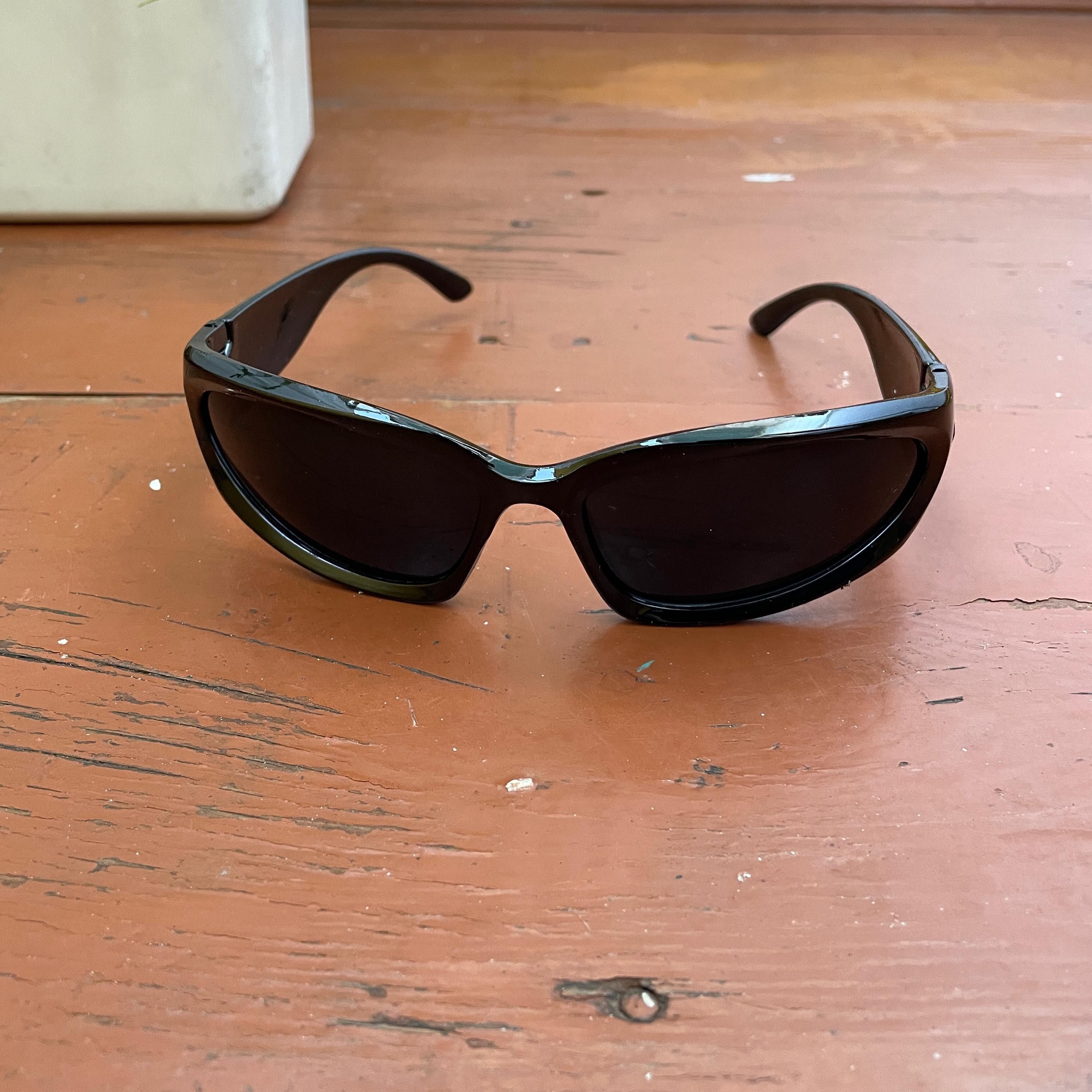 Other Sunglasses Vintage Unisex Y2K Style Sports alt grunge Size ONE SIZE - 2 Thumbnail