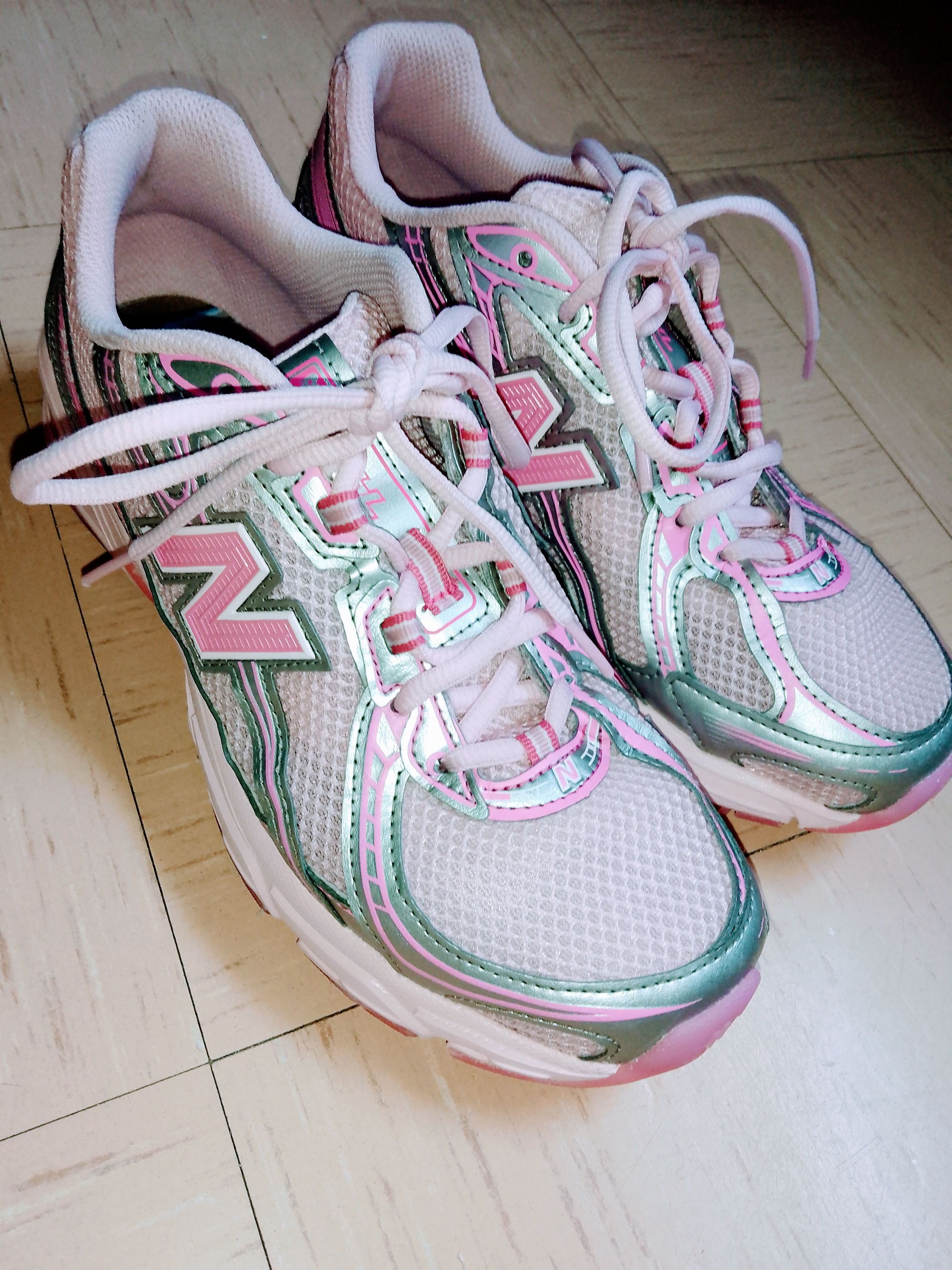 New Balance Atmos Pink x New Balance 740 'Pink Vacation' Size US 6.5 / EU 39-40 - 5 Thumbnail