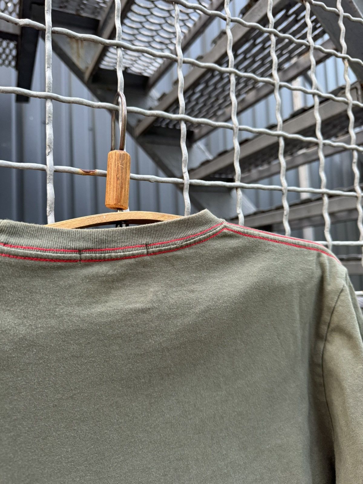 Vintage Vintage Rambo Firts Blood Khaki Movie shirt Size US L / EU 52-54 / 3 - 8 Thumbnail