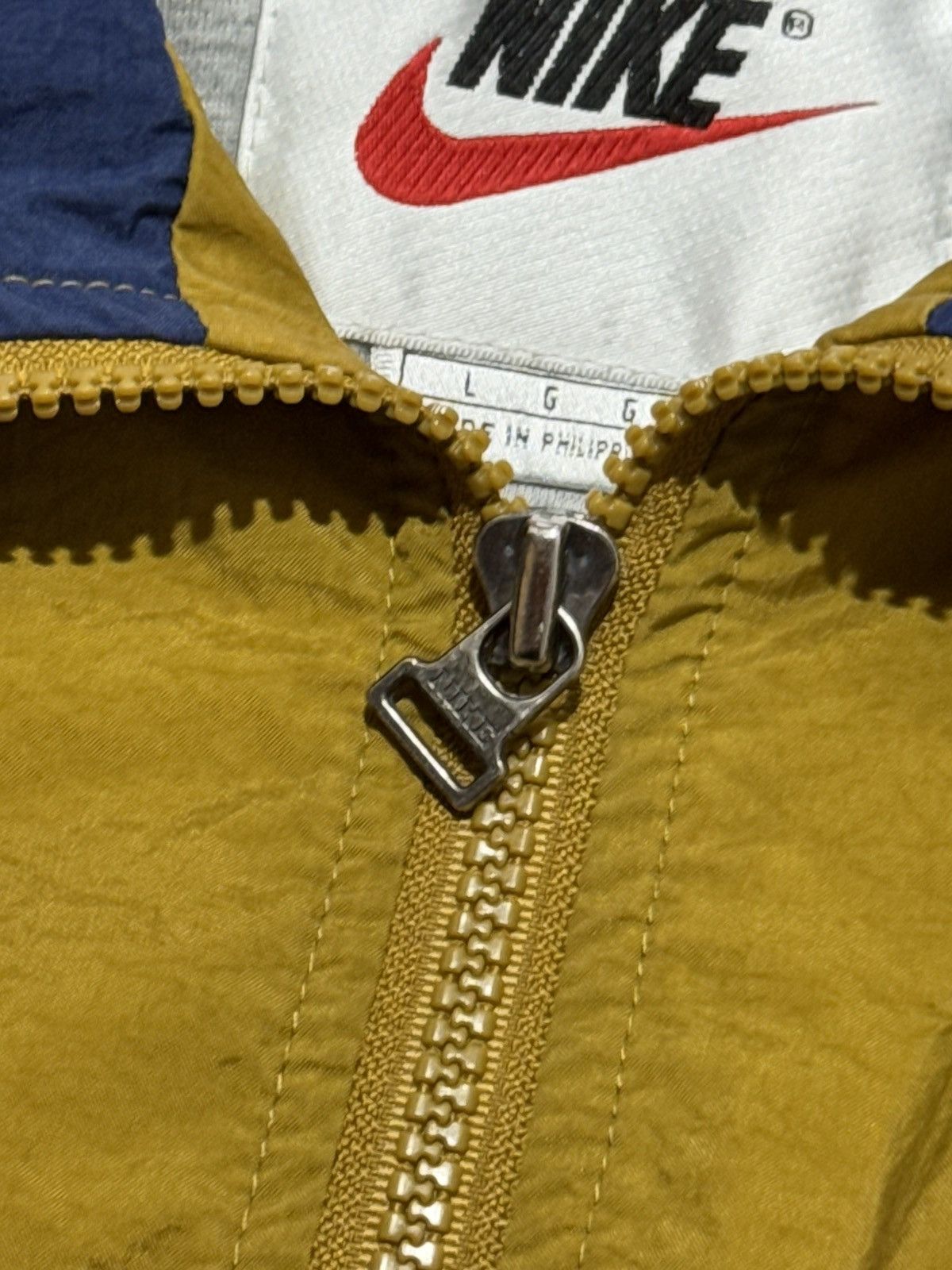 Nike Vintage 90s Nike Nylon Light Jacket Swoosh Boxy Adjustable Size US L / EU 52-54 / 3 - 7 Thumbnail