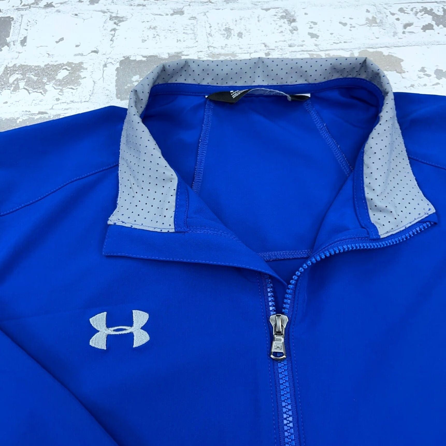 Under Armour Under Armour Jacket Men XL Blue Gray Windbreaker Full Zip Lightweight 100% Polyester Sports Windbreaker Regular Fit Size US XL / EU 56 / 4 - 4 Thumbnail