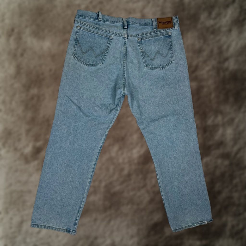 Wrangler Wrangler Jeans 38x30 Straight Men Regular Denim Cotton Blue 5-Pocket Medium Wash Size US 38 / EU 54 - 1 Thumbnail