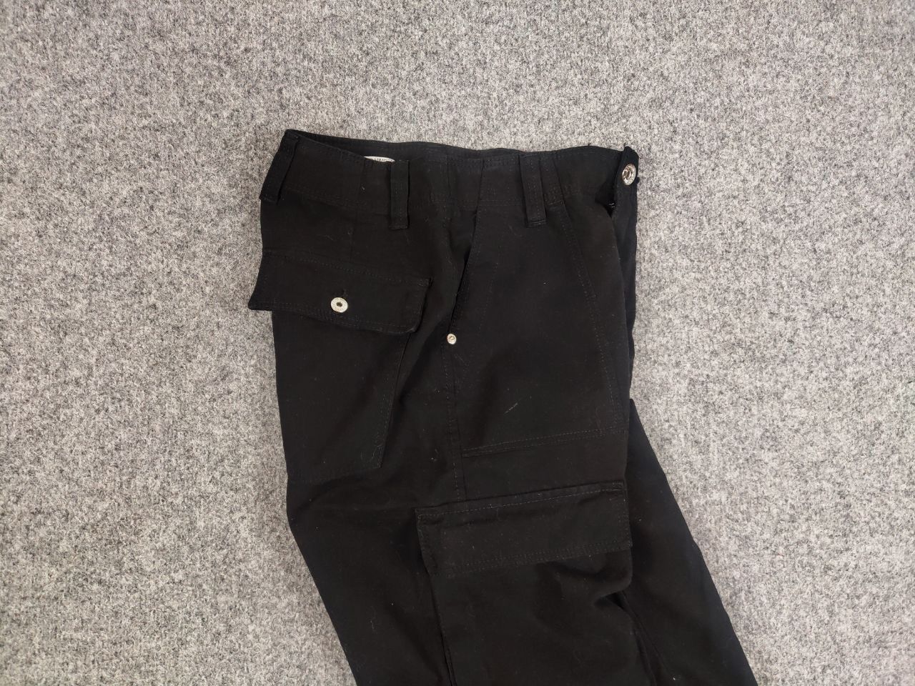 Japanese Brand Vintage 90's Japanese Black Baggy Cargo Pants Y2K Hype Style Size US 29 - 13 Thumbnail