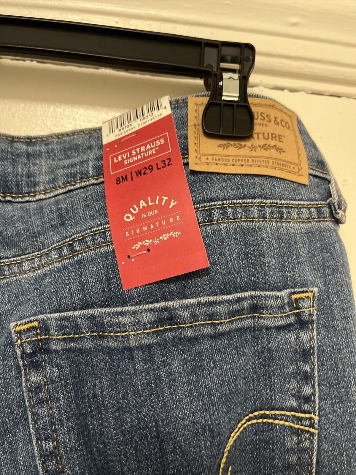 Levi's Women’s Size 29x32 Levi’s Bootcut Jeans New With Tags Size 30" / US 8 / IT 44 - 4 Thumbnail