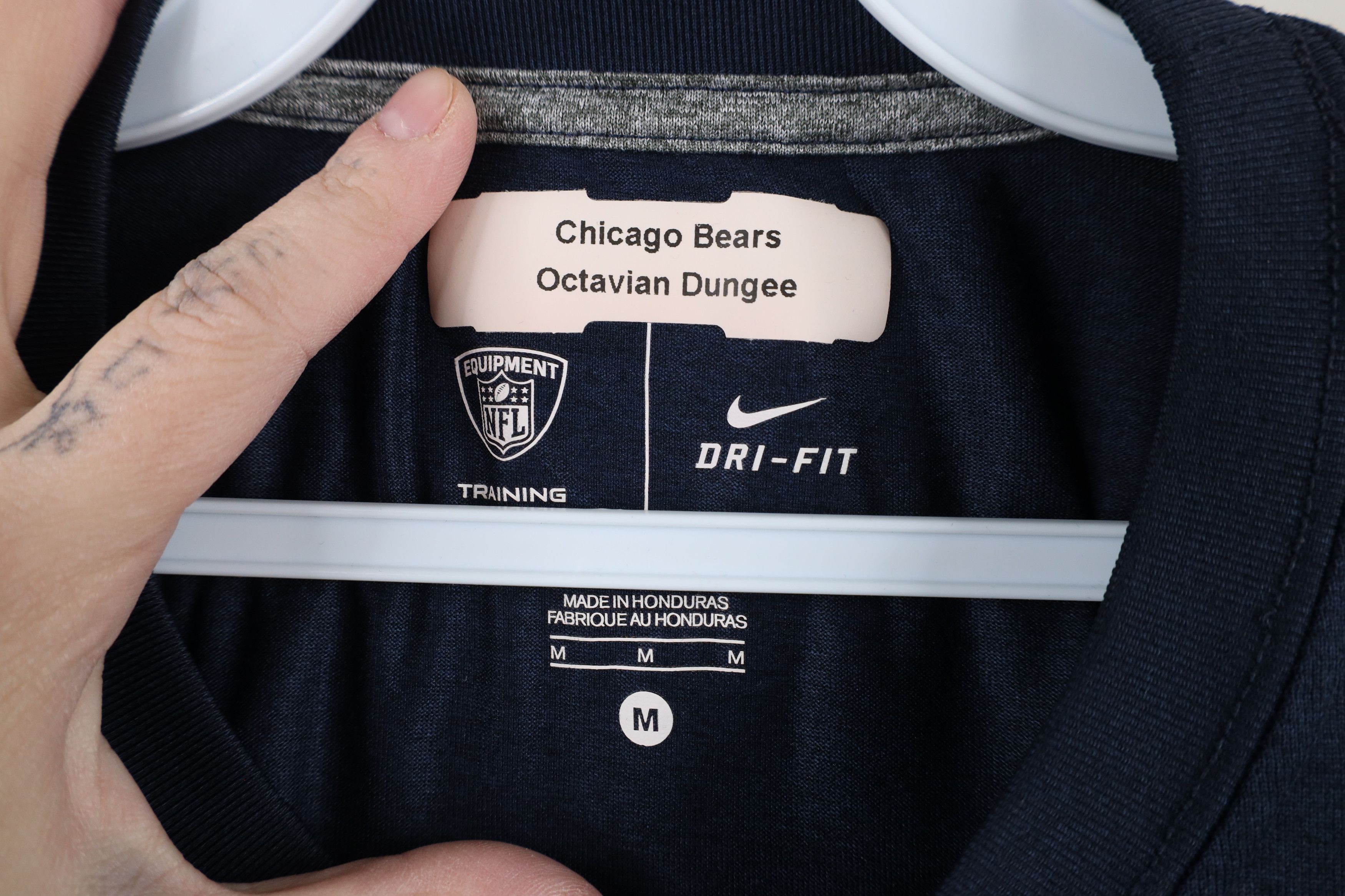 Nike × Vintage Nike NFL Training Issued Chicago Bears Football T-Shirt Blue Size US M / EU 48-50 / 2 - 8 Thumbnail