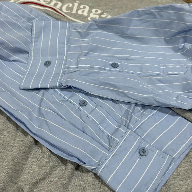 Balenciaga Balenciaga Loose casual fake two-piece round neck long sle Size US M / EU 48-50 / 2 - 6 Thumbnail