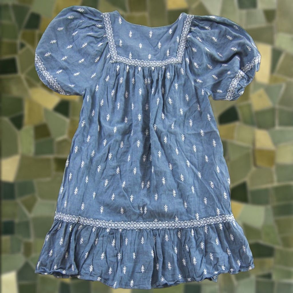 Old Navy Old Navy Smock Dress Shirt Womens S Blue Embroidered Pocket Short Sleeve Cotton Rayon Dress Smock Size 28" / US 6 / IT 42 - 1 Thumbnail