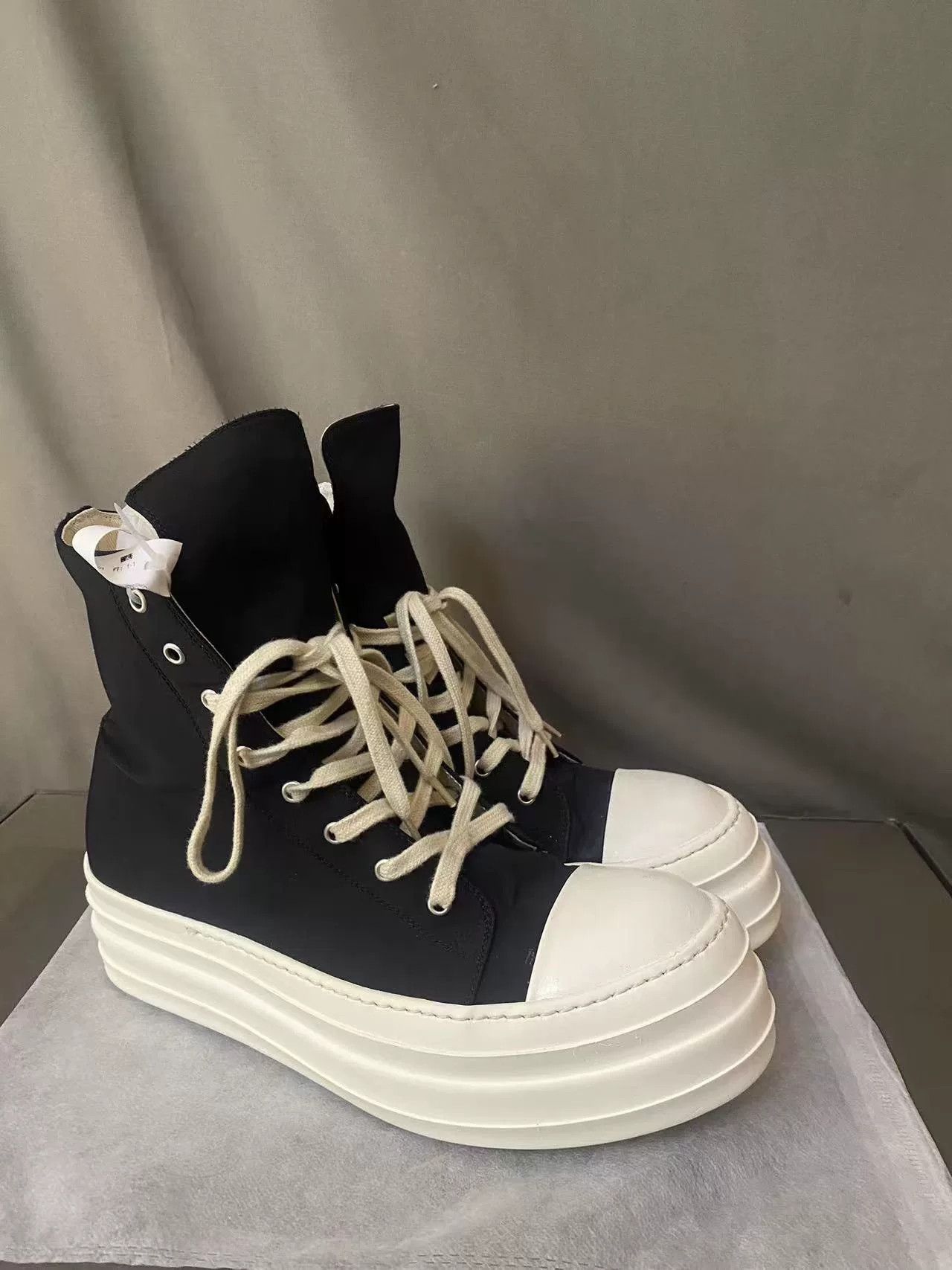 Rick Owens Rick Owens Hoodie 43 Men Size US L / EU 52-54 / 3 - 1 Thumbnail