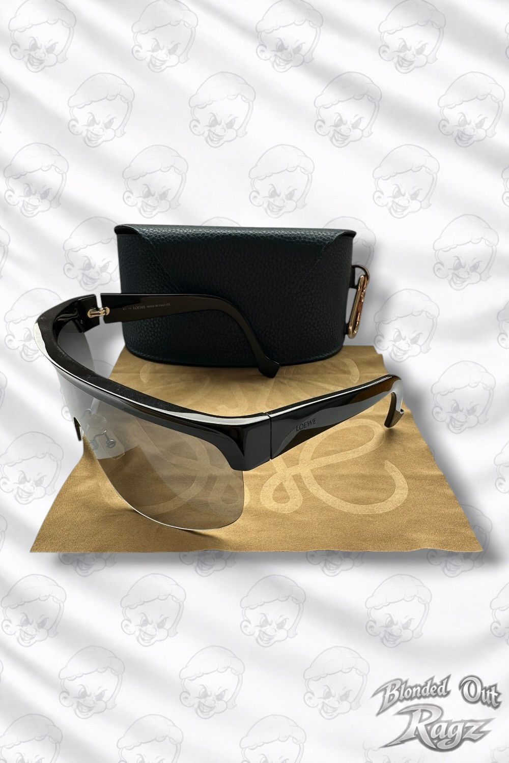 Loewe Loewe Mask Oversized Black Unisex Sunglasses LW40034U Size ONE SIZE - 1 Thumbnail