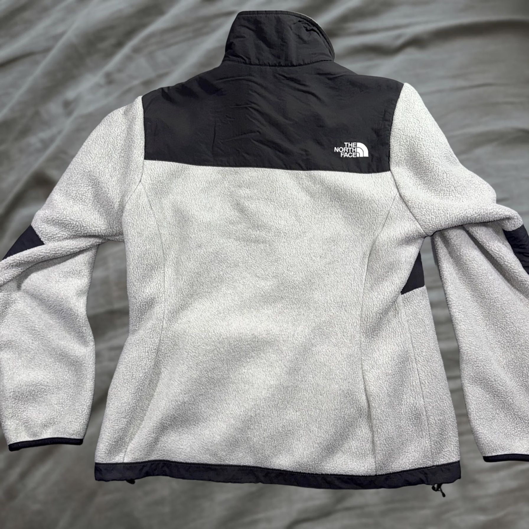 The North Face The North Face Jacket Womens Medium Gray Polartec Fleece Full Zip Outdoor Size M / US 6-8 / IT 42-44 - 1 Thumbnail